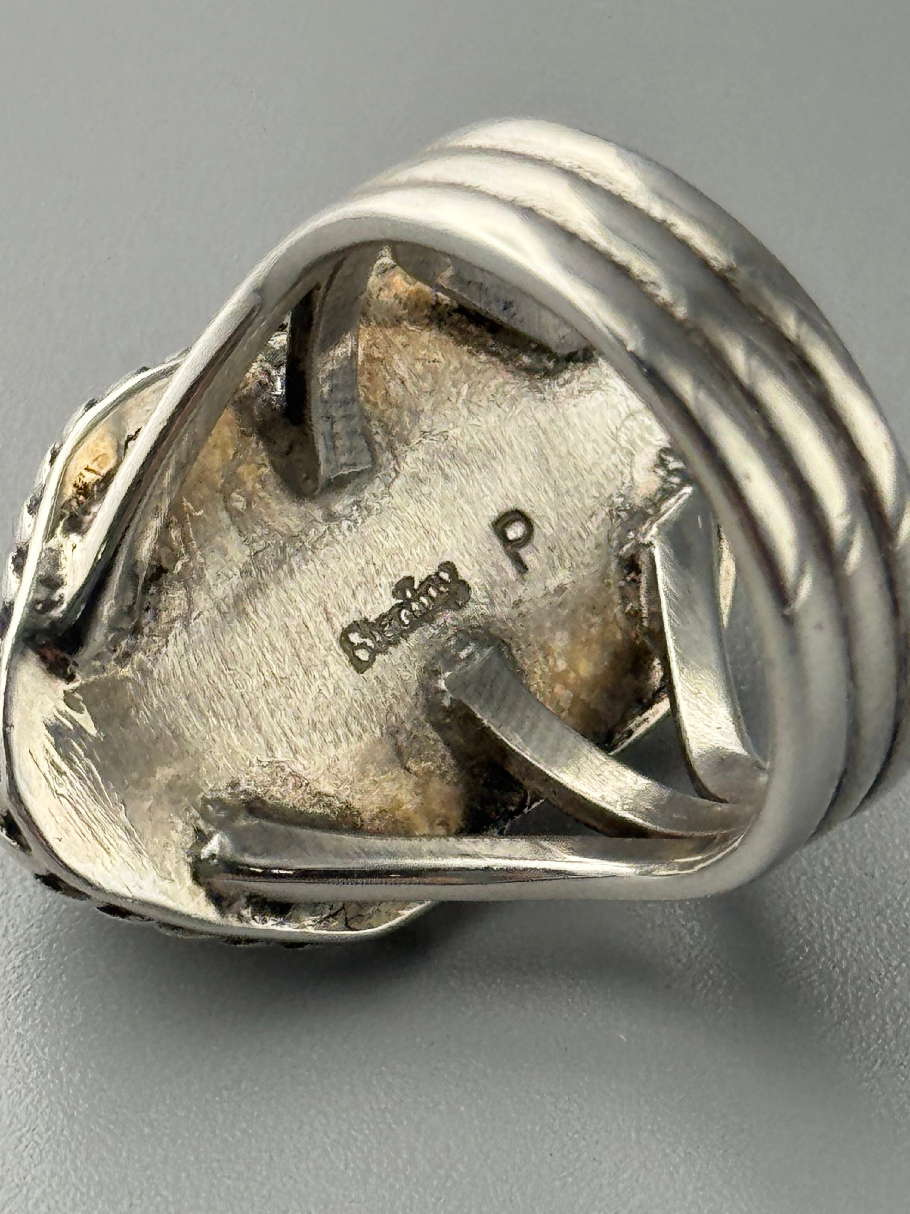 •GASPEITE - TÁÁ - 1• Navajo silver ring (size 8)