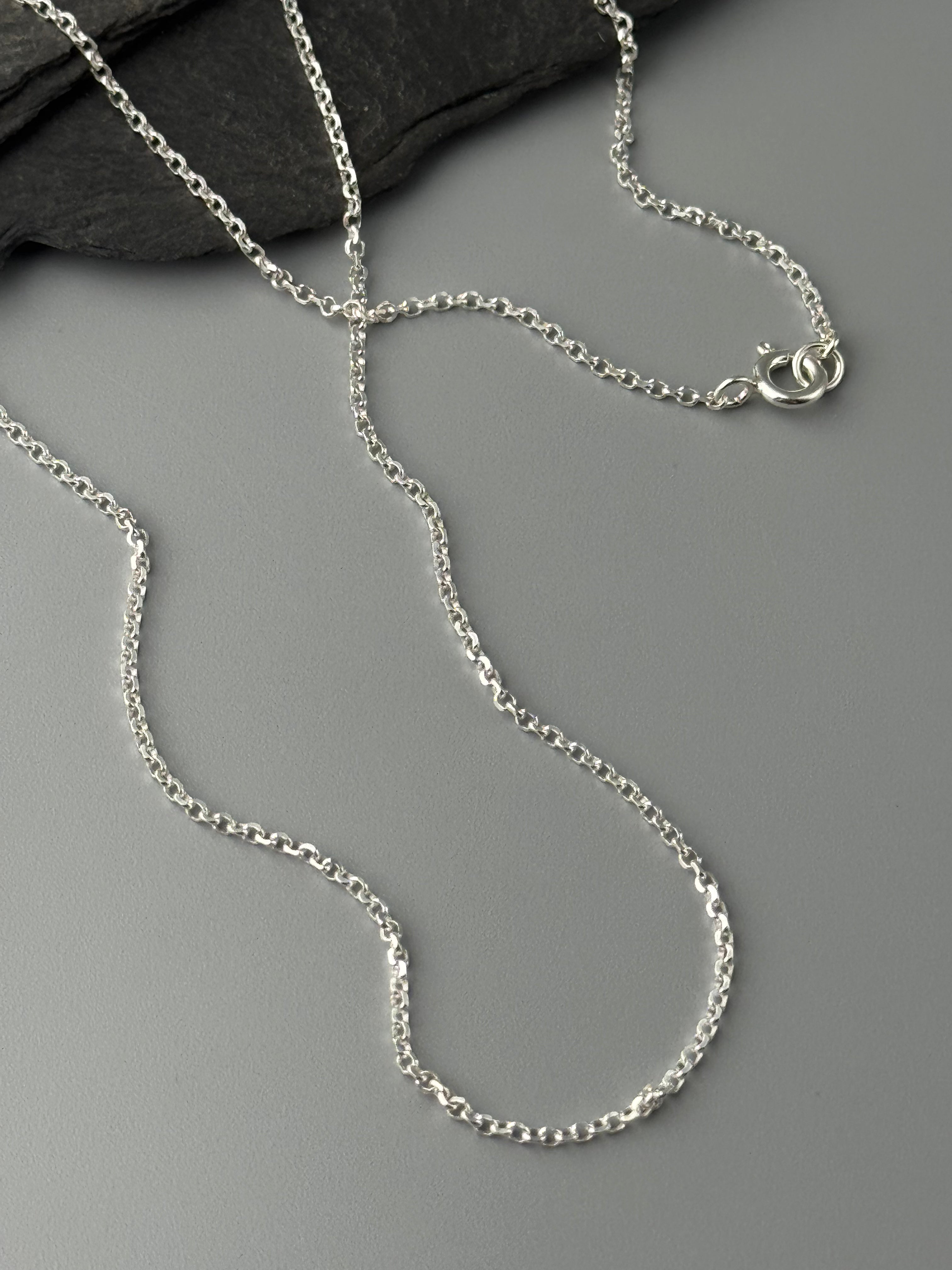 •MEDIUM DIAMOND CUT ROLO• sterling silver chain