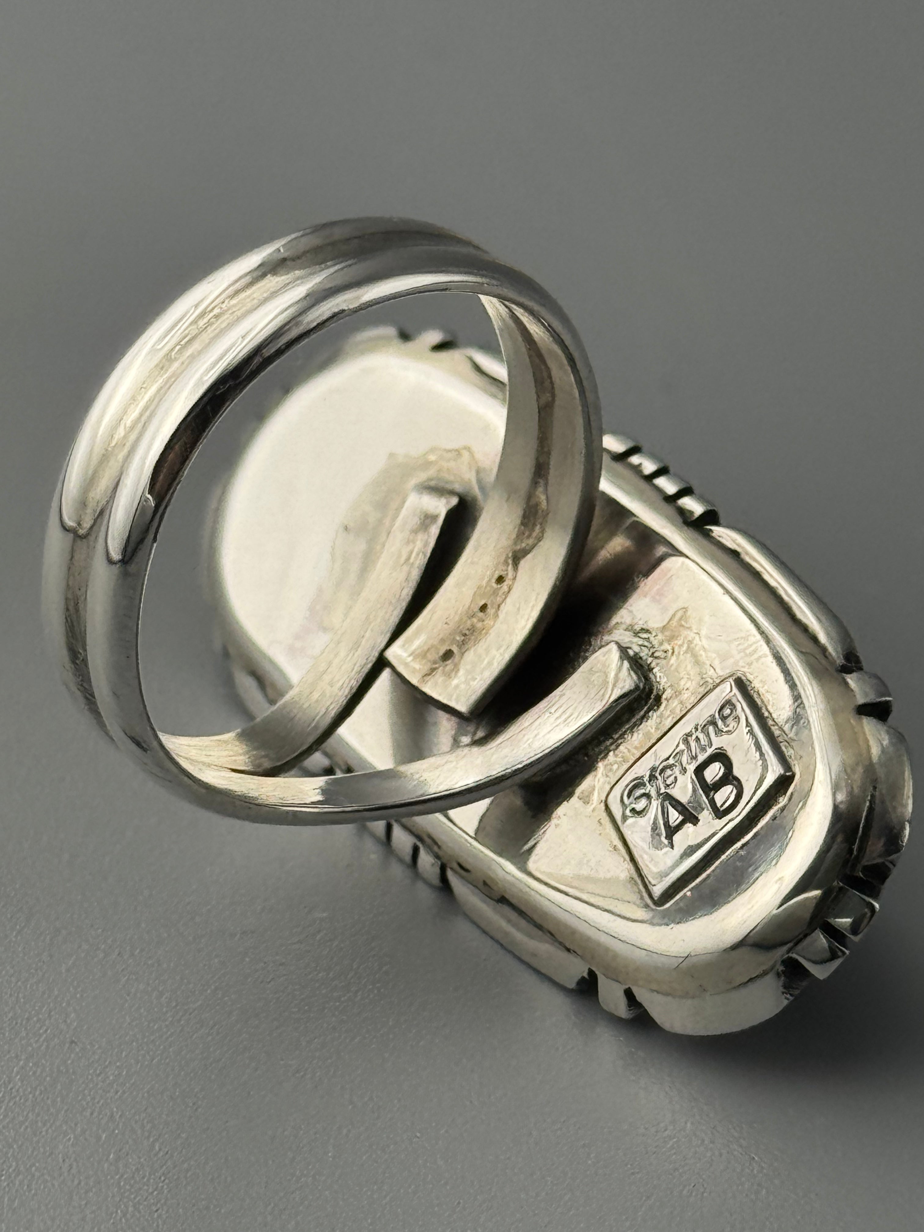 •BLACKJACK TURQUOISE - MOUNTAIN FEATHERS• Navajo adjustable silver ring