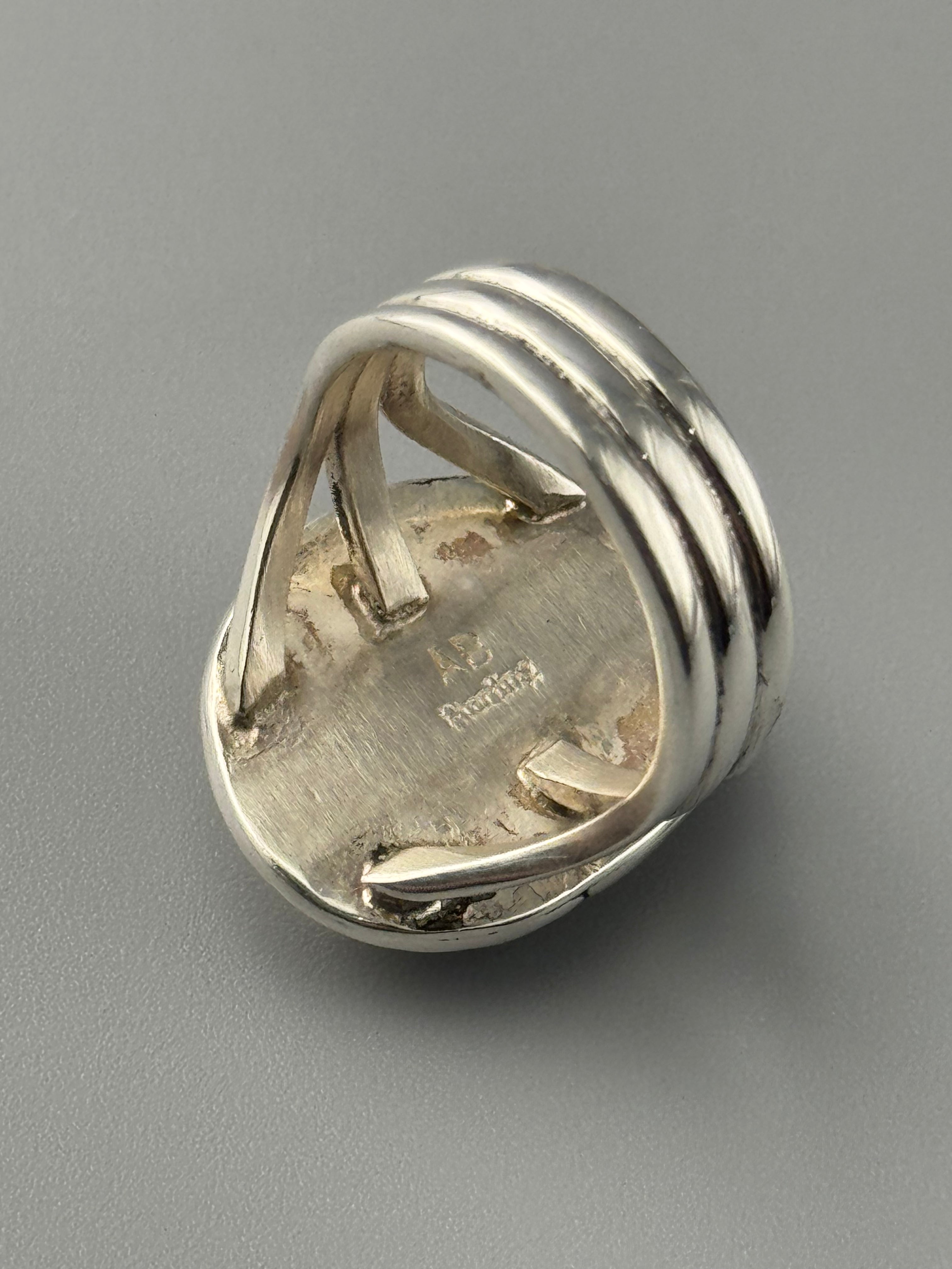 •GOLDEN HILL TURQUOISE - MOUNTAIN SUN• Navajo silver ring (size 7)