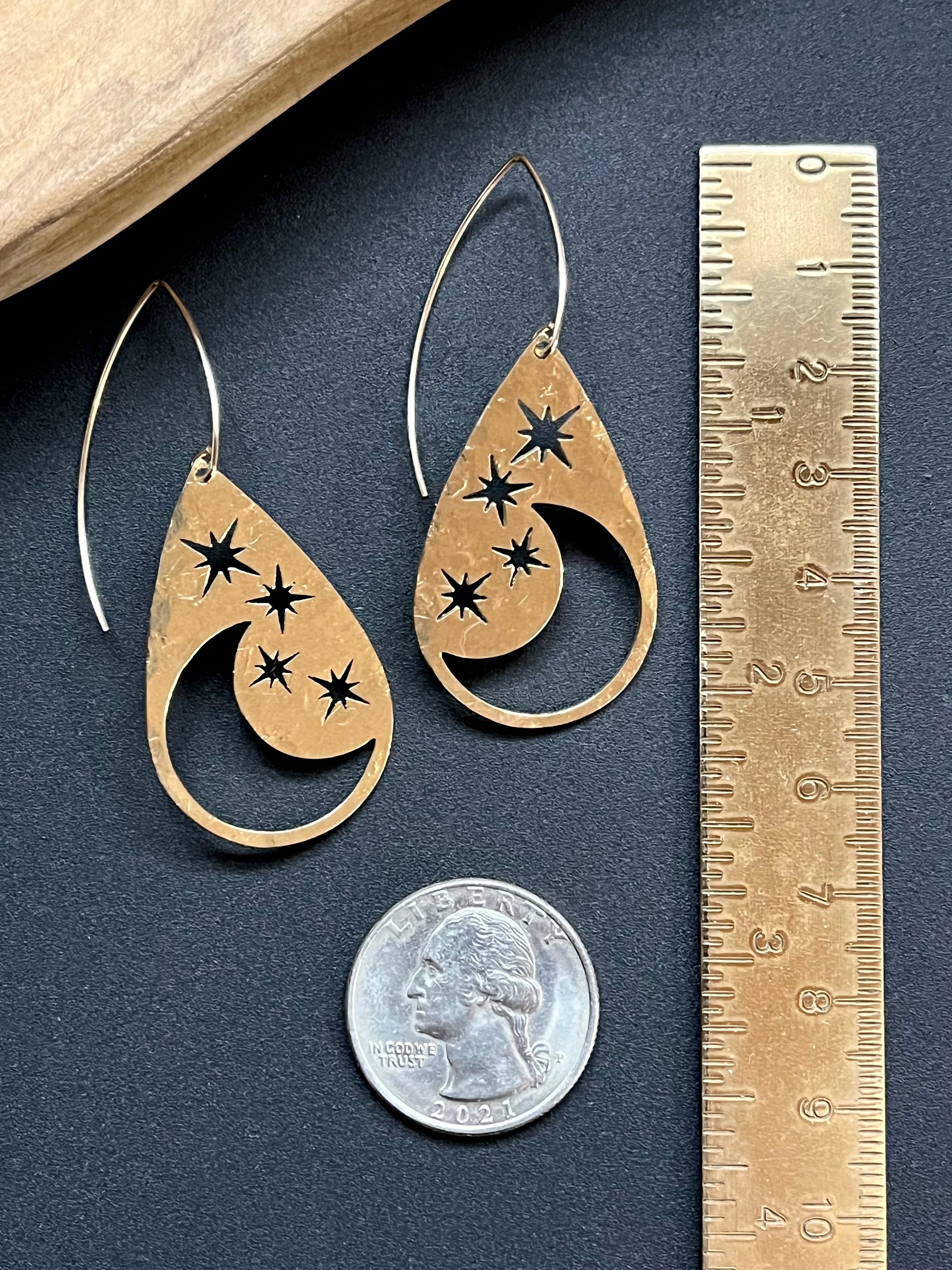 •CELESTINE• mixed metal dangle earrings