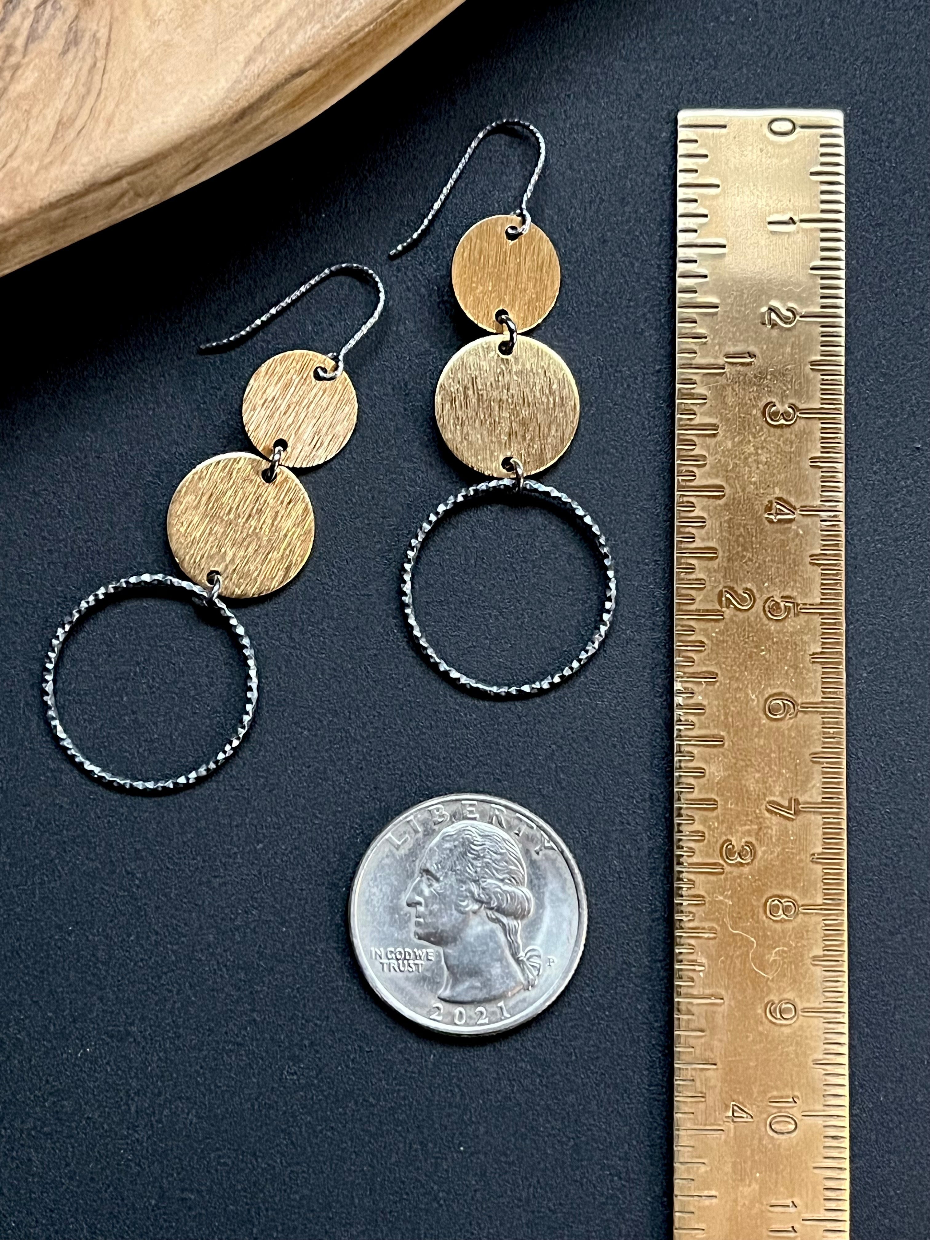 •THE CIRCLE• mixed metal dangle earrings
