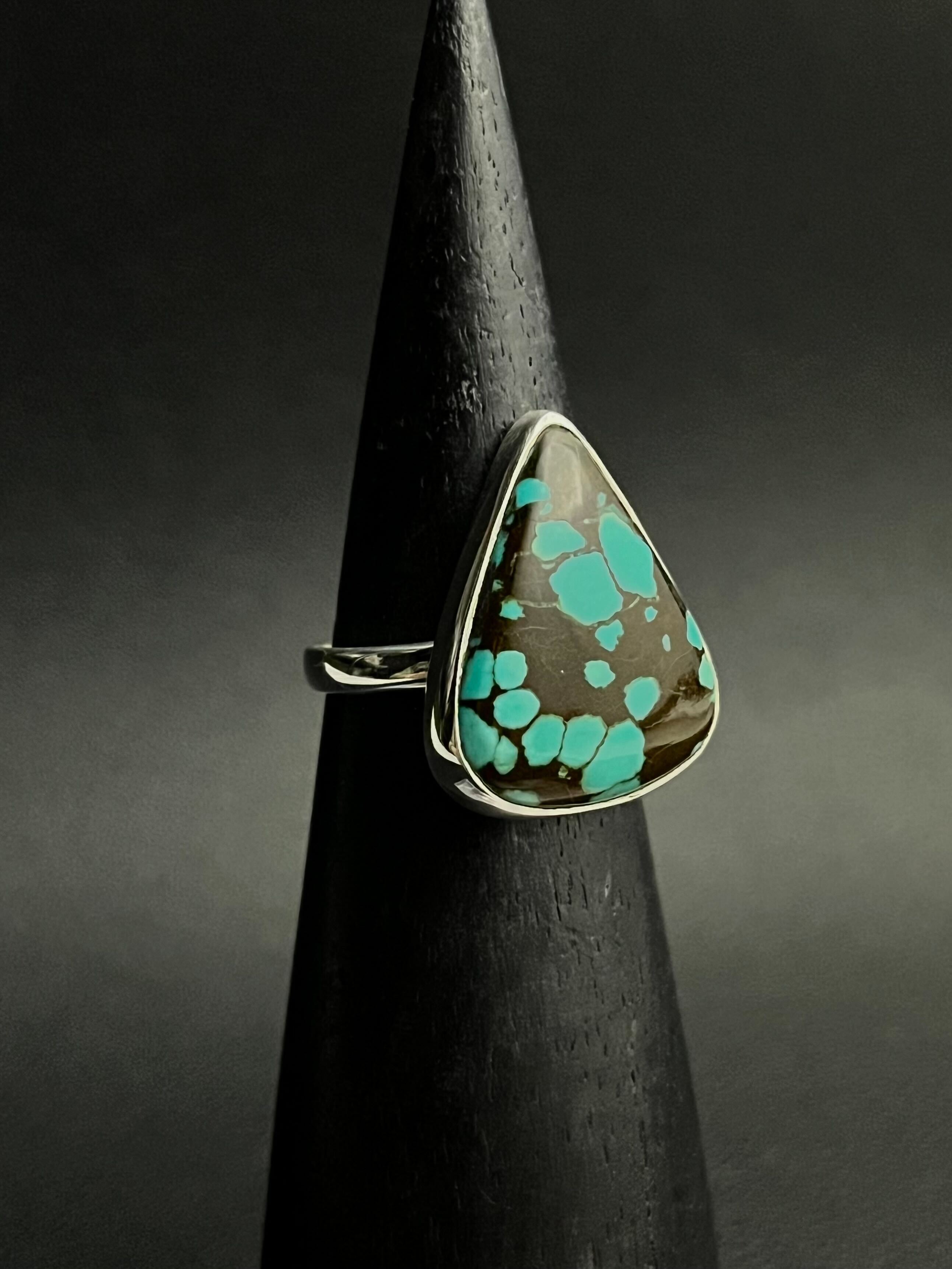 •WIDE TEARDROP• tibetan turquoise + silver ring - size 8.75