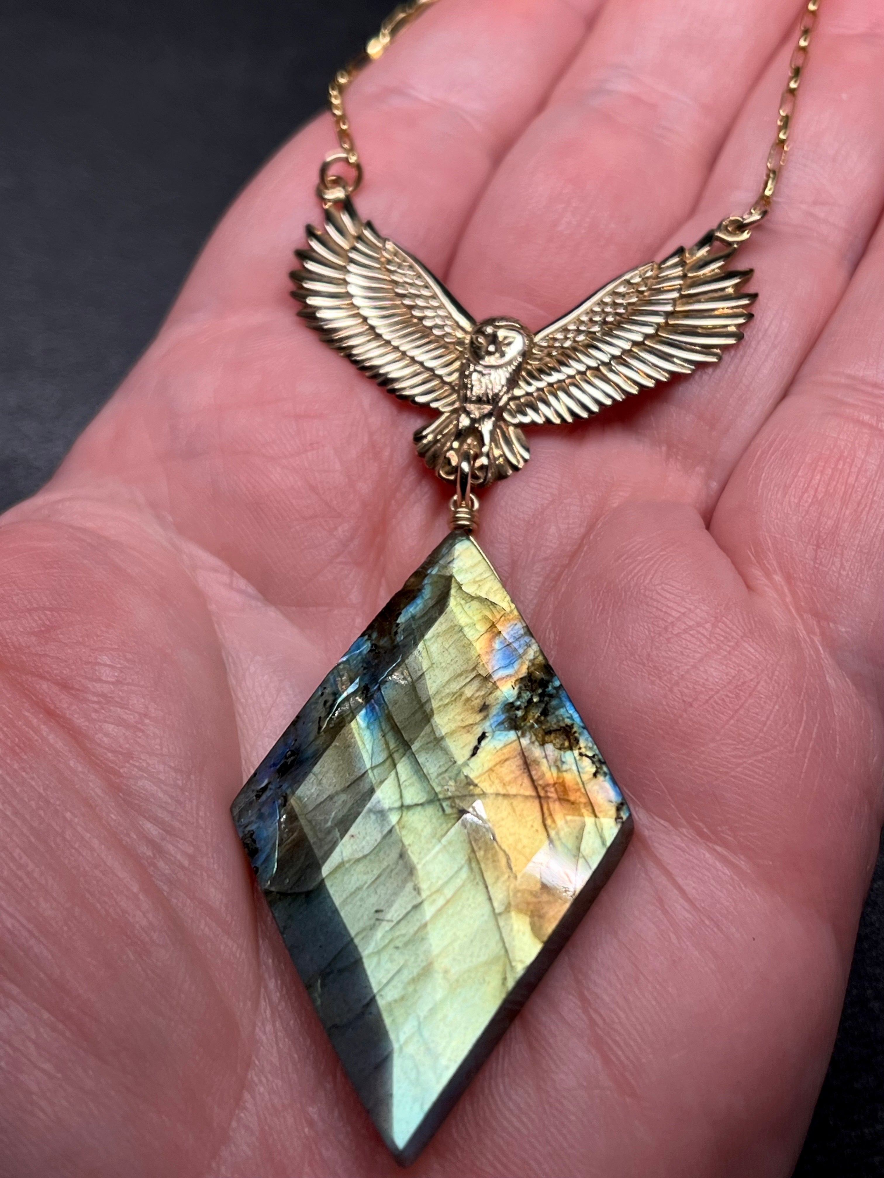 •SUEÑO• labradorite + owl + gold necklace (18"-20")