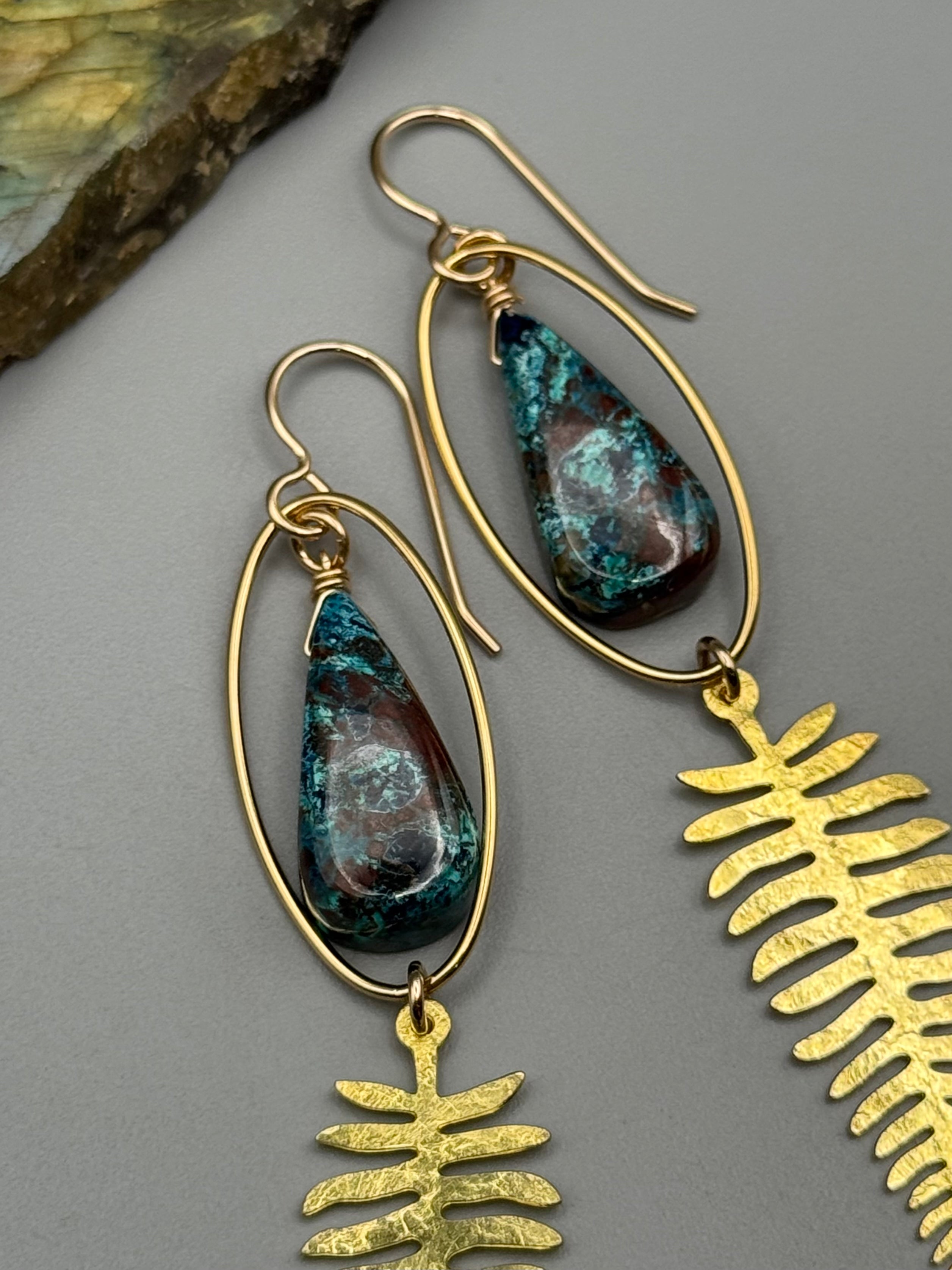 •FERN GULLY• shattuckite tear + gold earrings