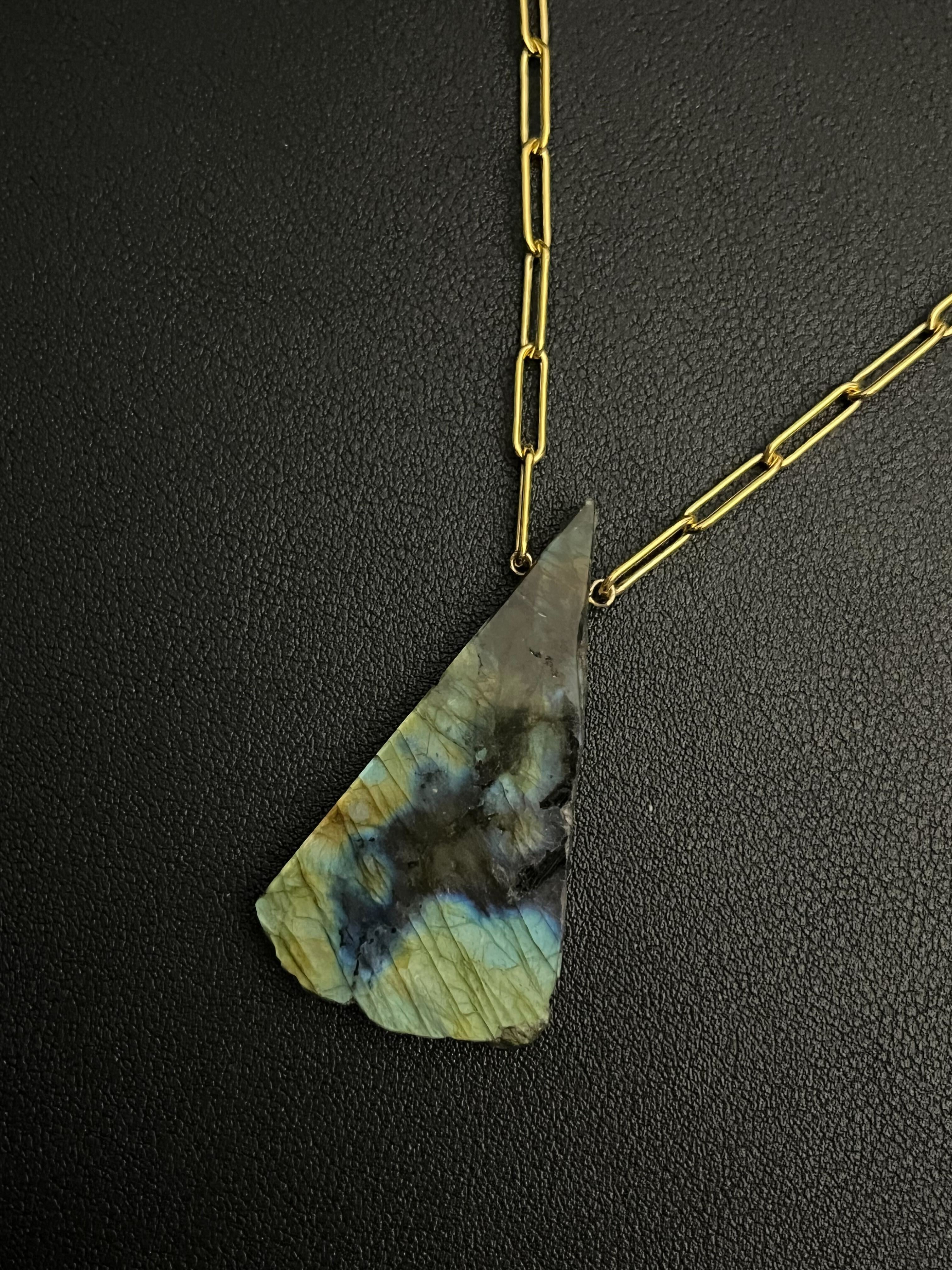 •AEON• labradorite + gold necklace (18"-20")