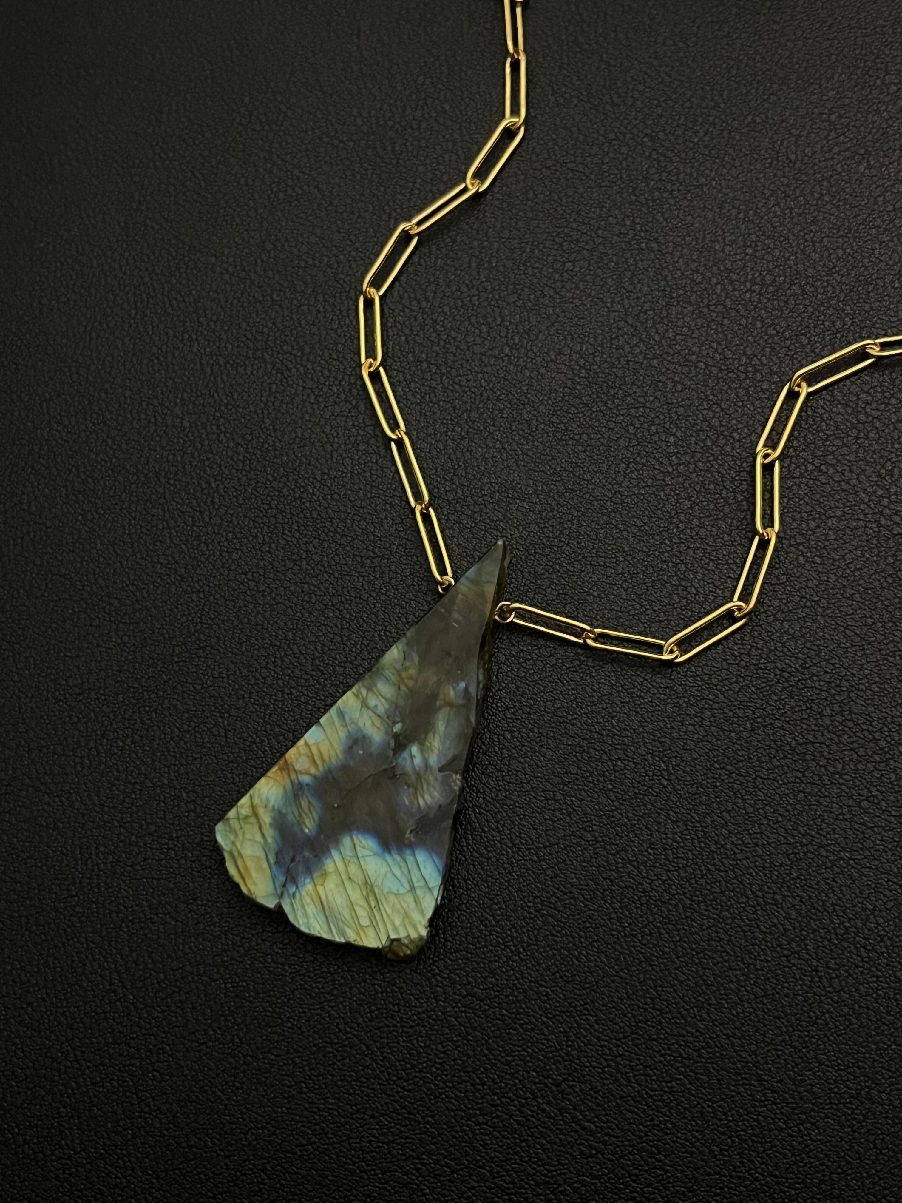 •AEON• labradorite + gold necklace (18"-20")