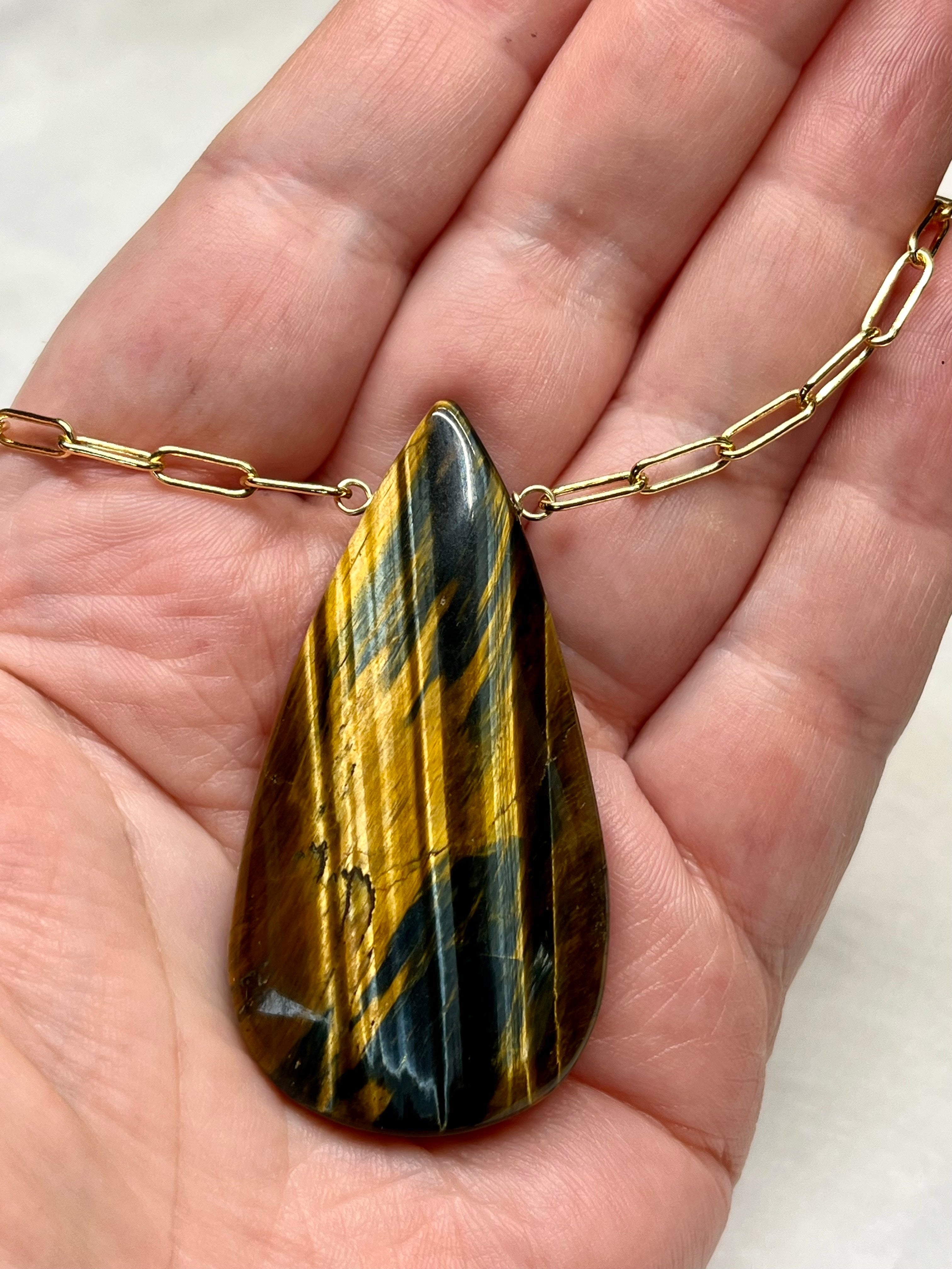 •AEON• falcon's eye + gold necklace (16"-18")