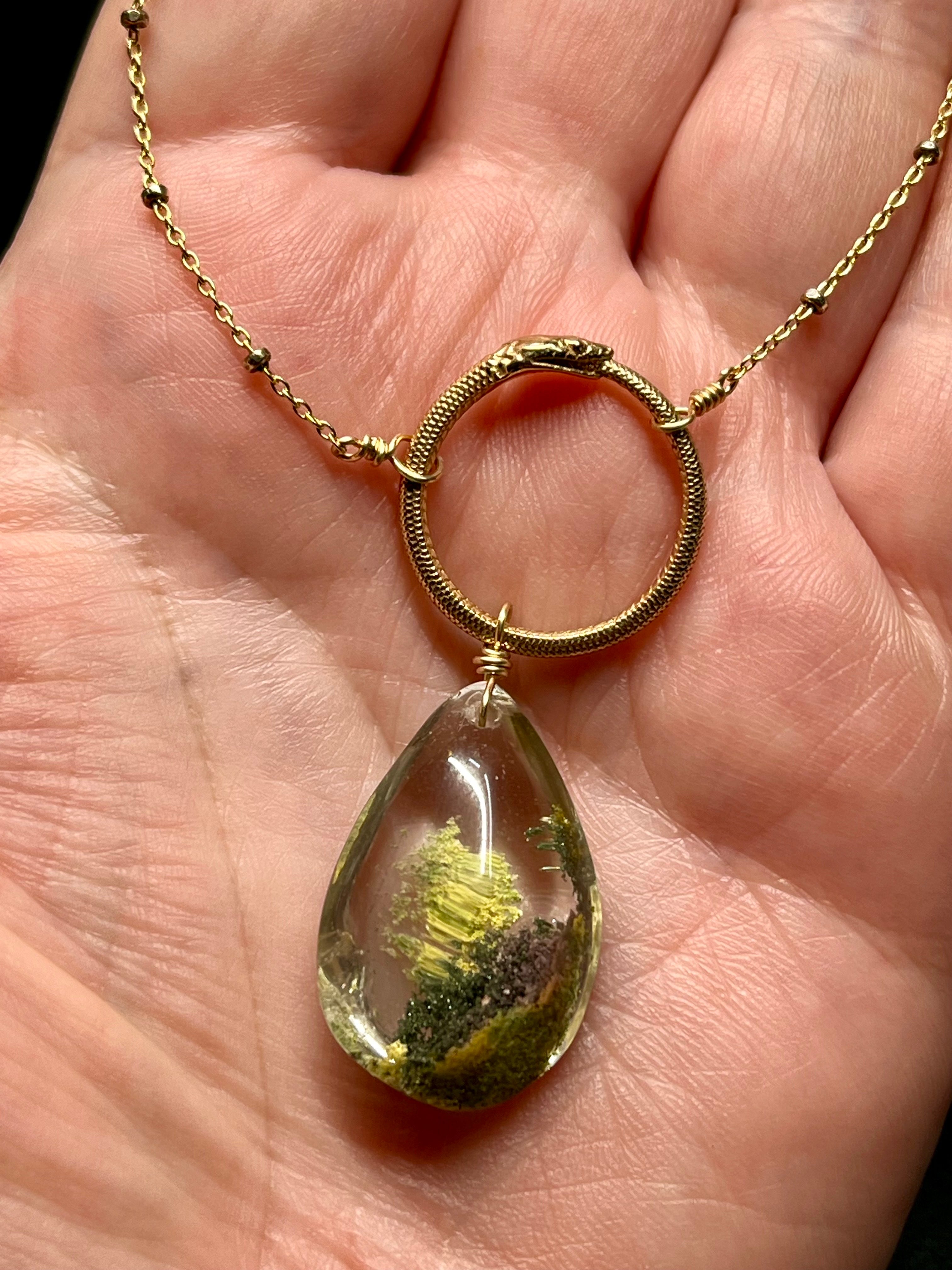 •SUEÑO• lodolite + ouroboros + gold necklace (18"-20" long)