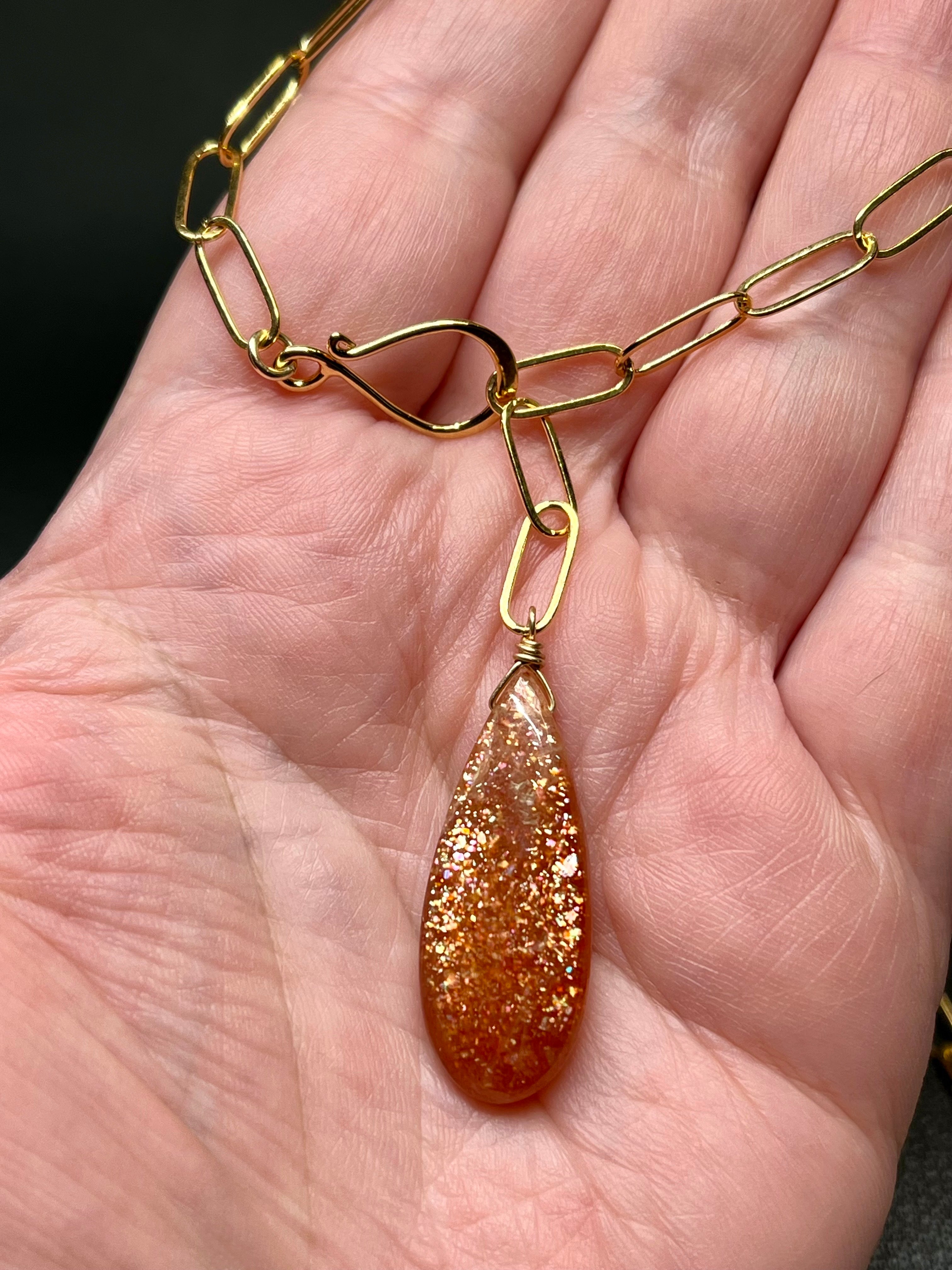 •LINKED• sunstone + gold necklace (adj to 20")