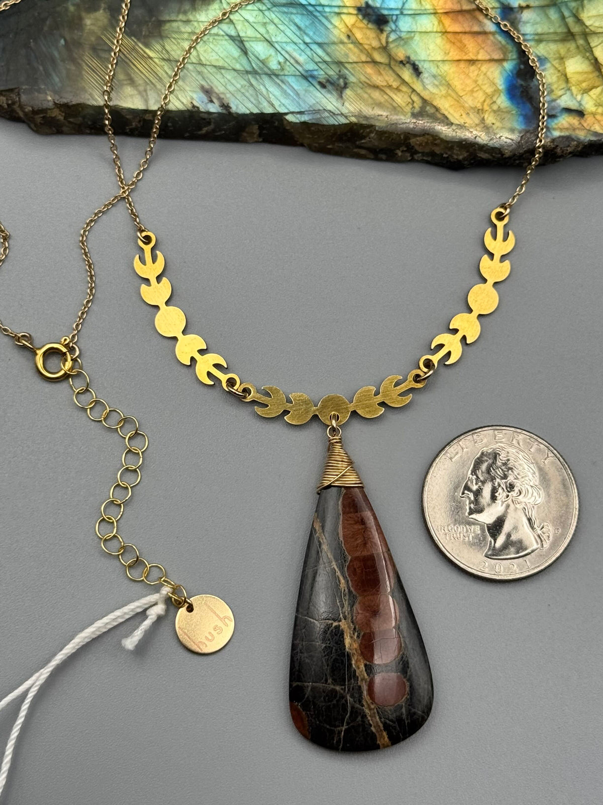 •NYX• alamos obsidian + gold necklace (16"-18" long)