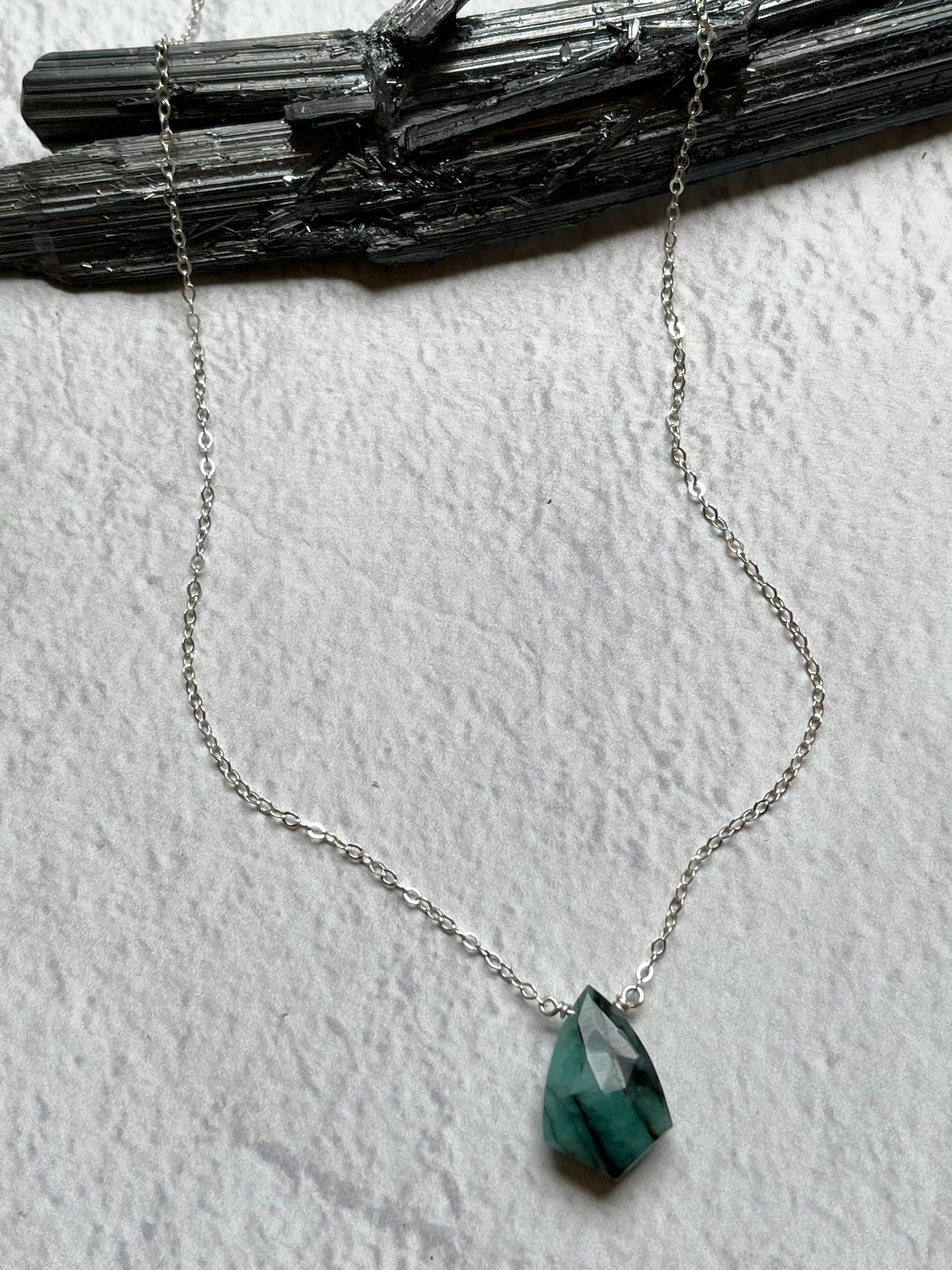 •STRAY• emerald + silver necklace