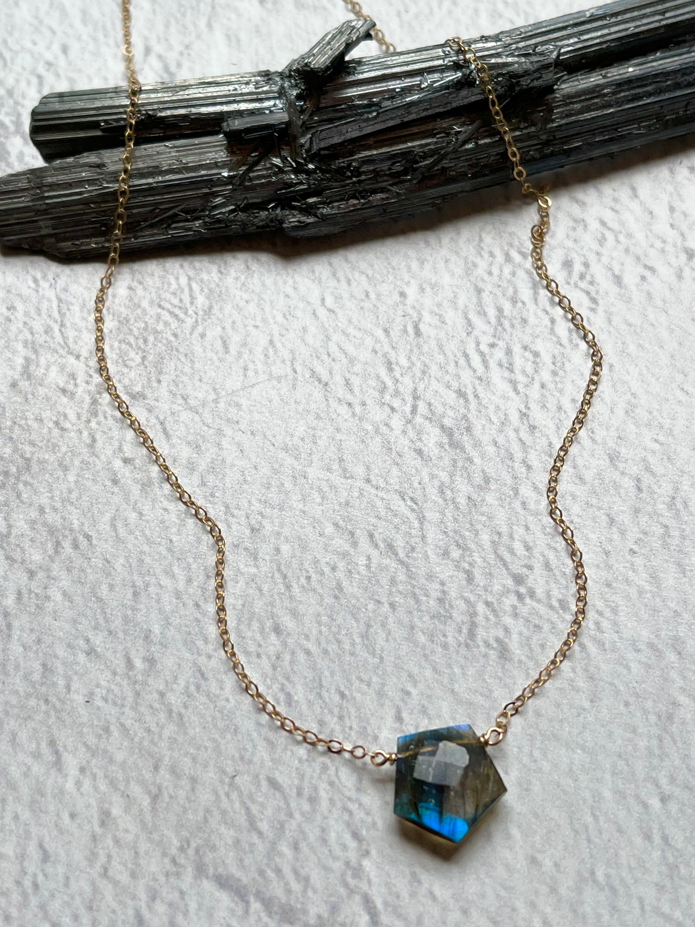 •STRAY• labradorite pentagon + gold necklace