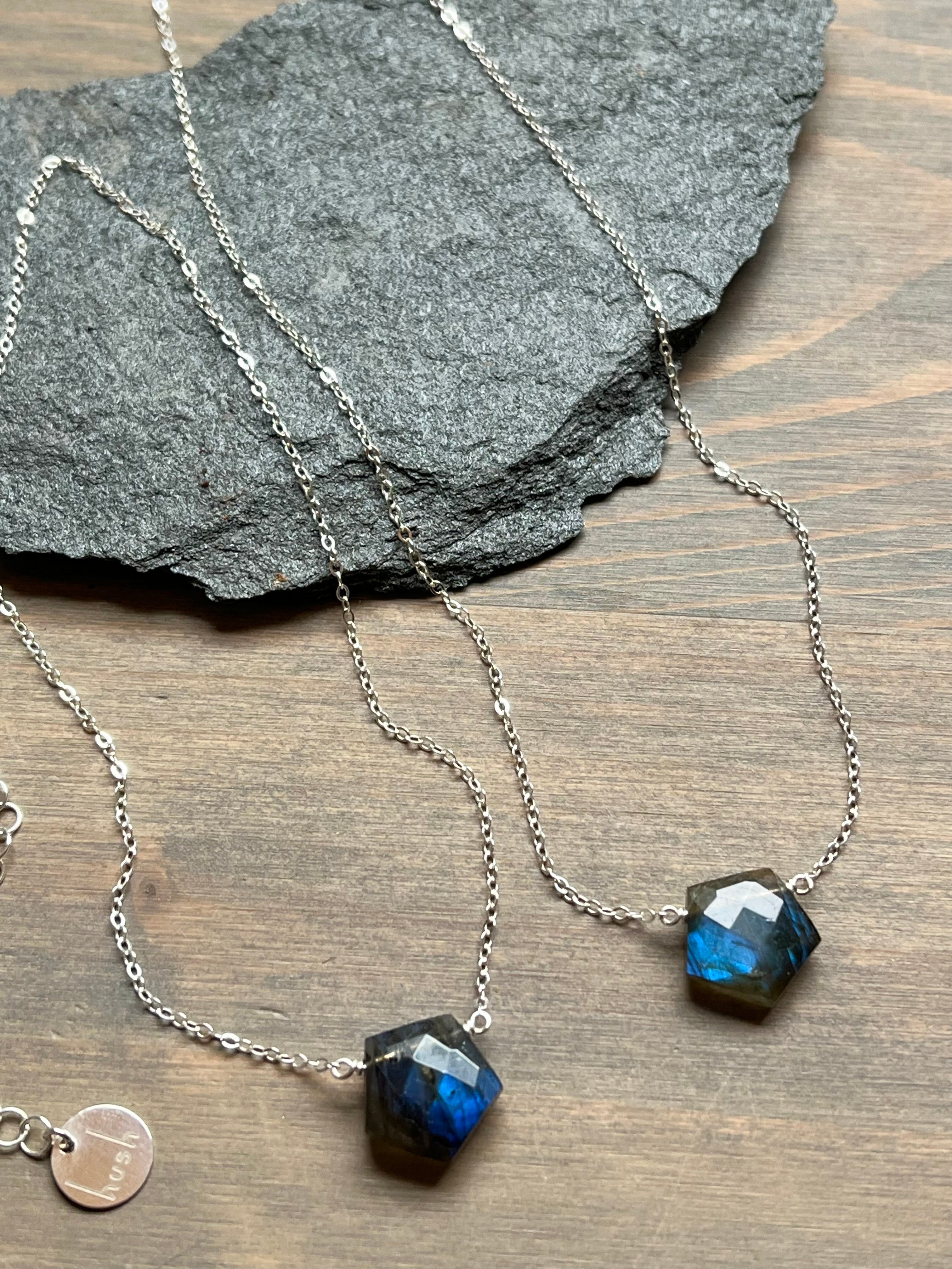 •STRAY• labradorite pentagon + silver necklace