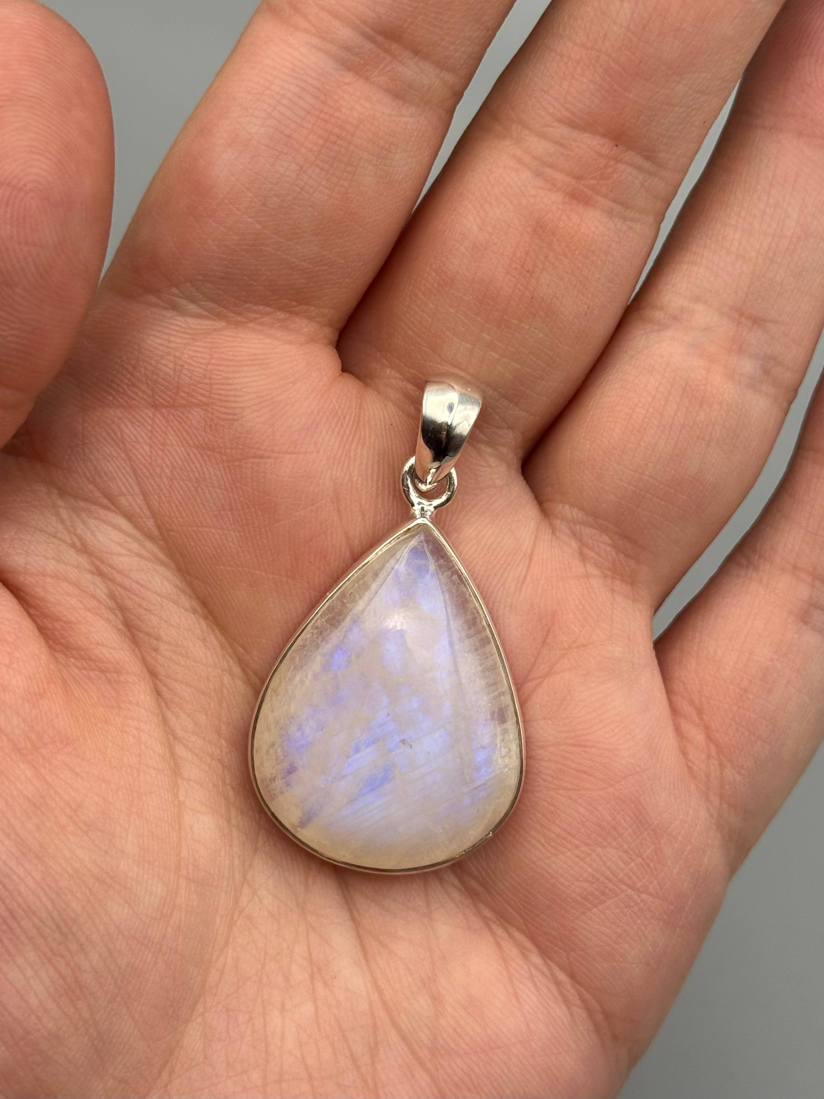•RAINBOW MOONSTONE - MEDIUM TEAR• sterling silver pendant