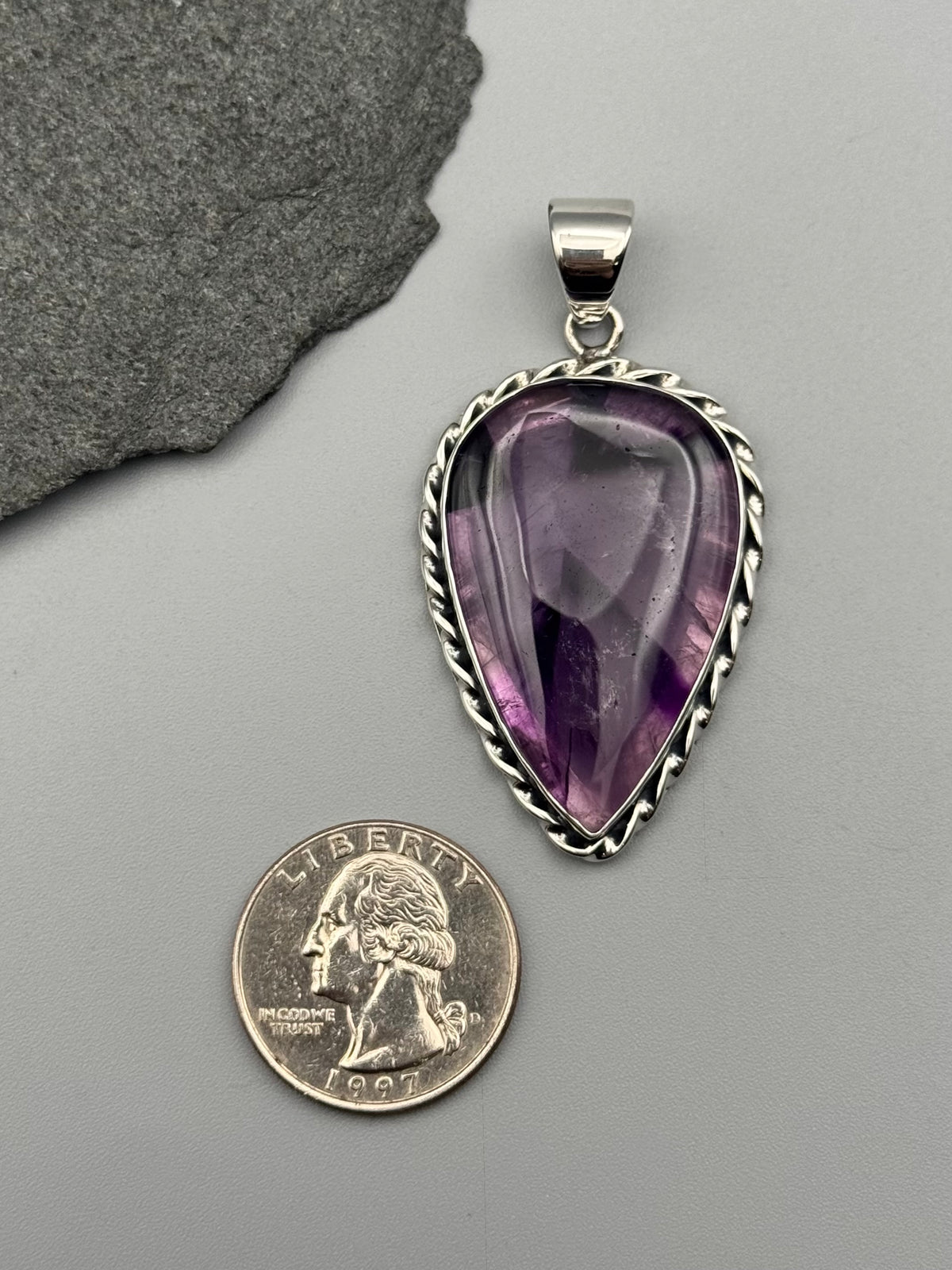•TRAPICHE AMETHYST - TWISTED• sterling silver pendant