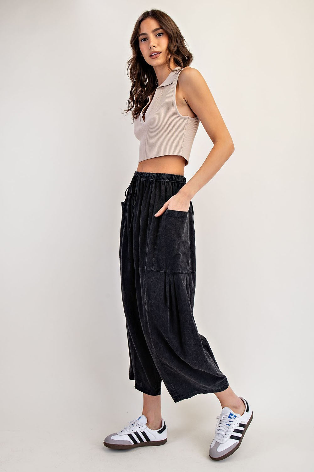 •NORA• side pocket cropped pants