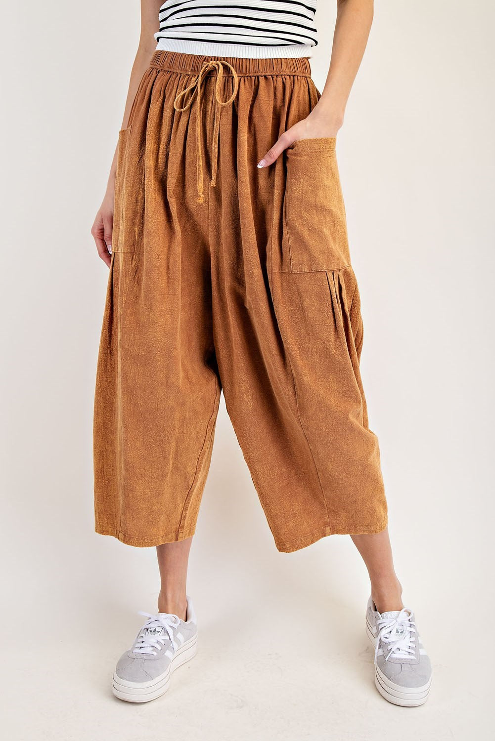 •NORA• side pocket cropped pants