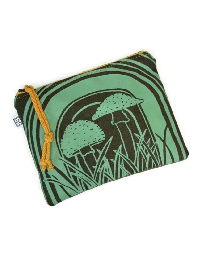 •COSMETIC POUCH - AMANITA• waxed canvas bag