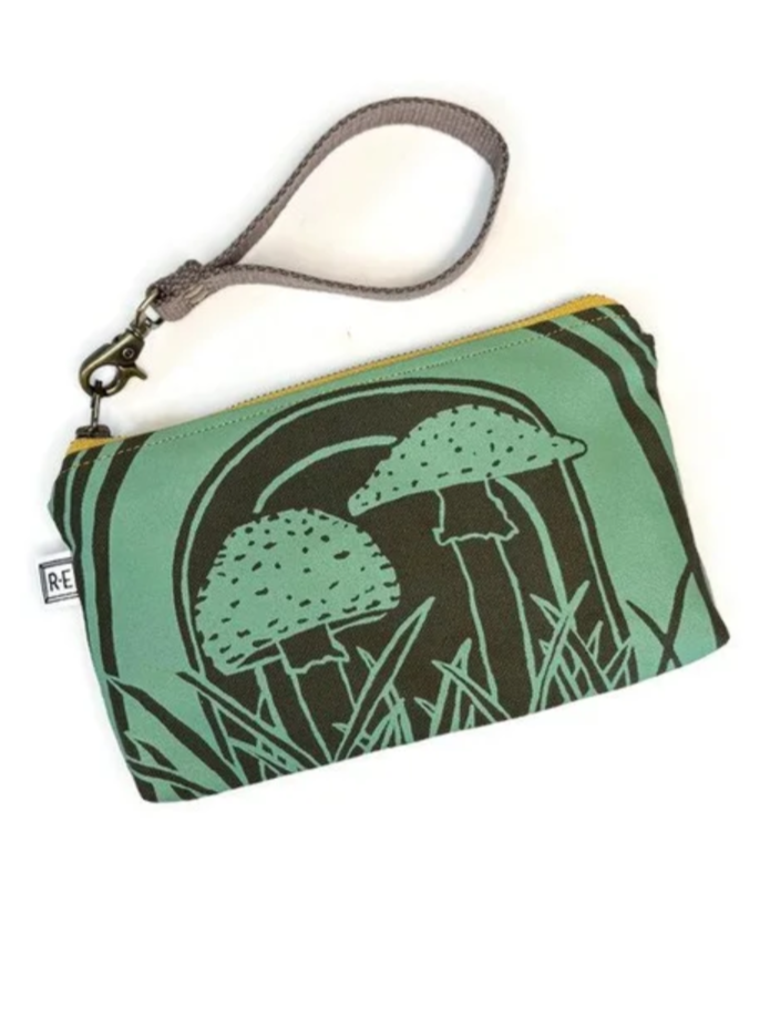 •MIDI WRISTLET - AMANITA• waxed canvas clutch