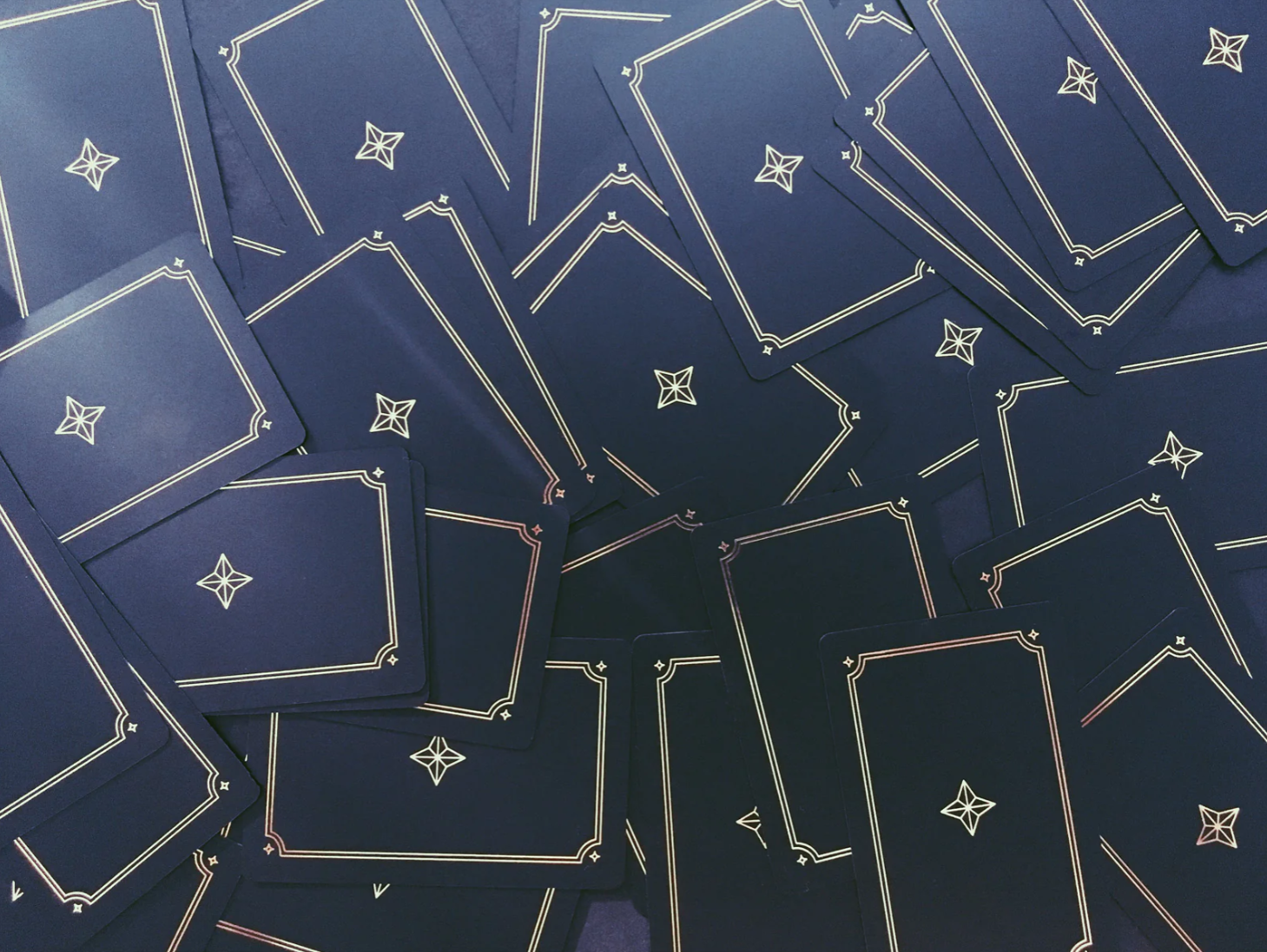 •GOLDEN THREAD• lenormand deck