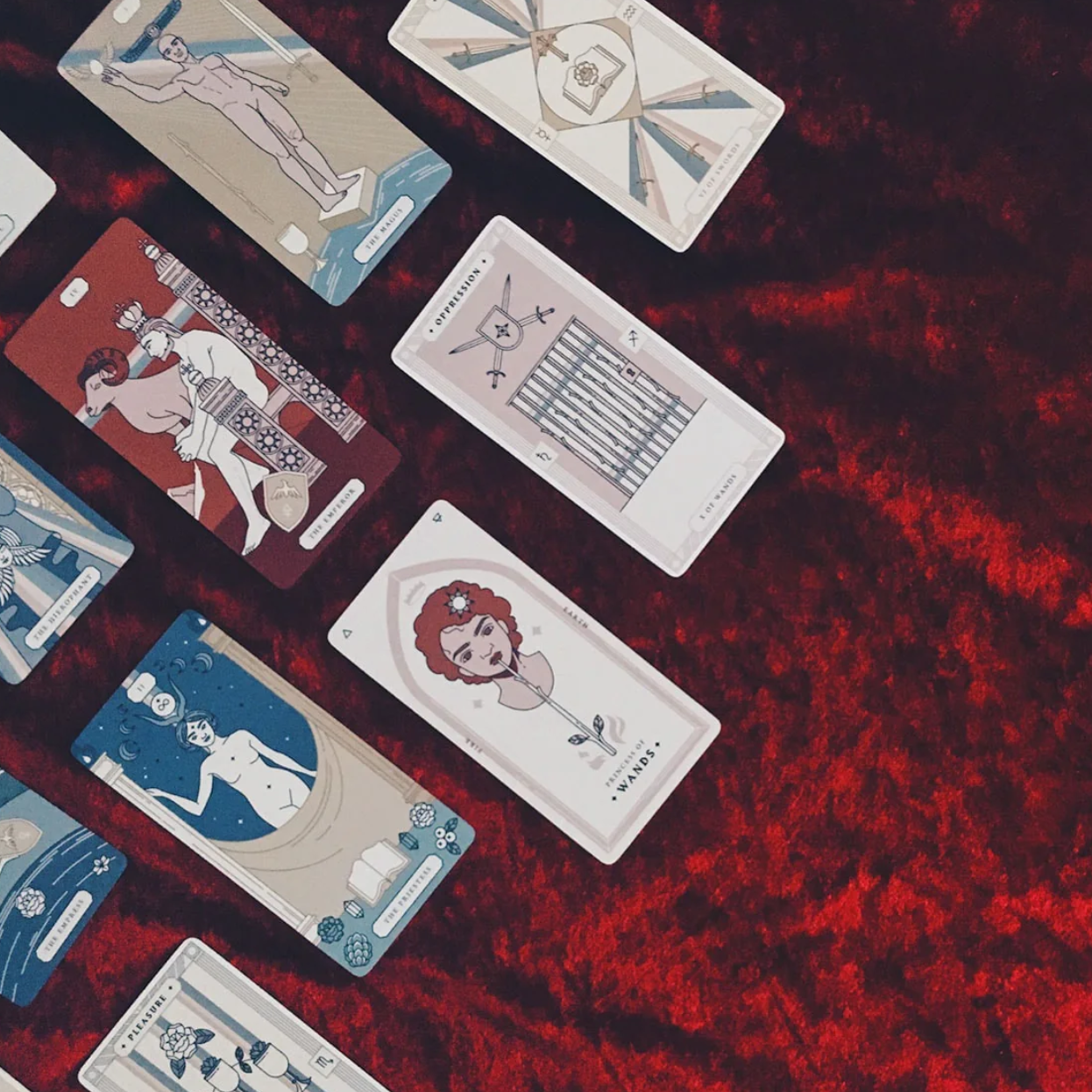 •ARCANA IRIS SACRA• tarot deck