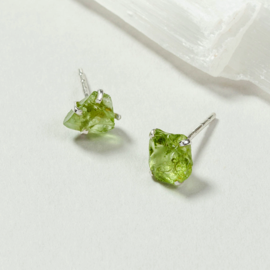 •PERIDOT• silver prong set stud earrings