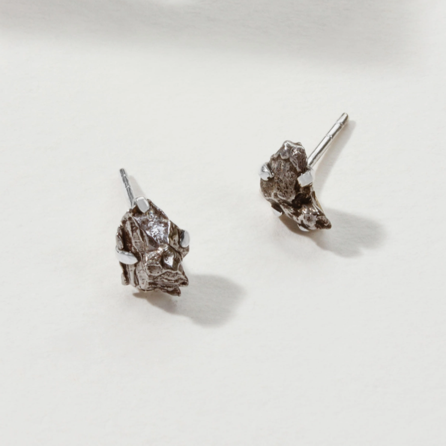 •METEORITE• silver prong set stud earrings