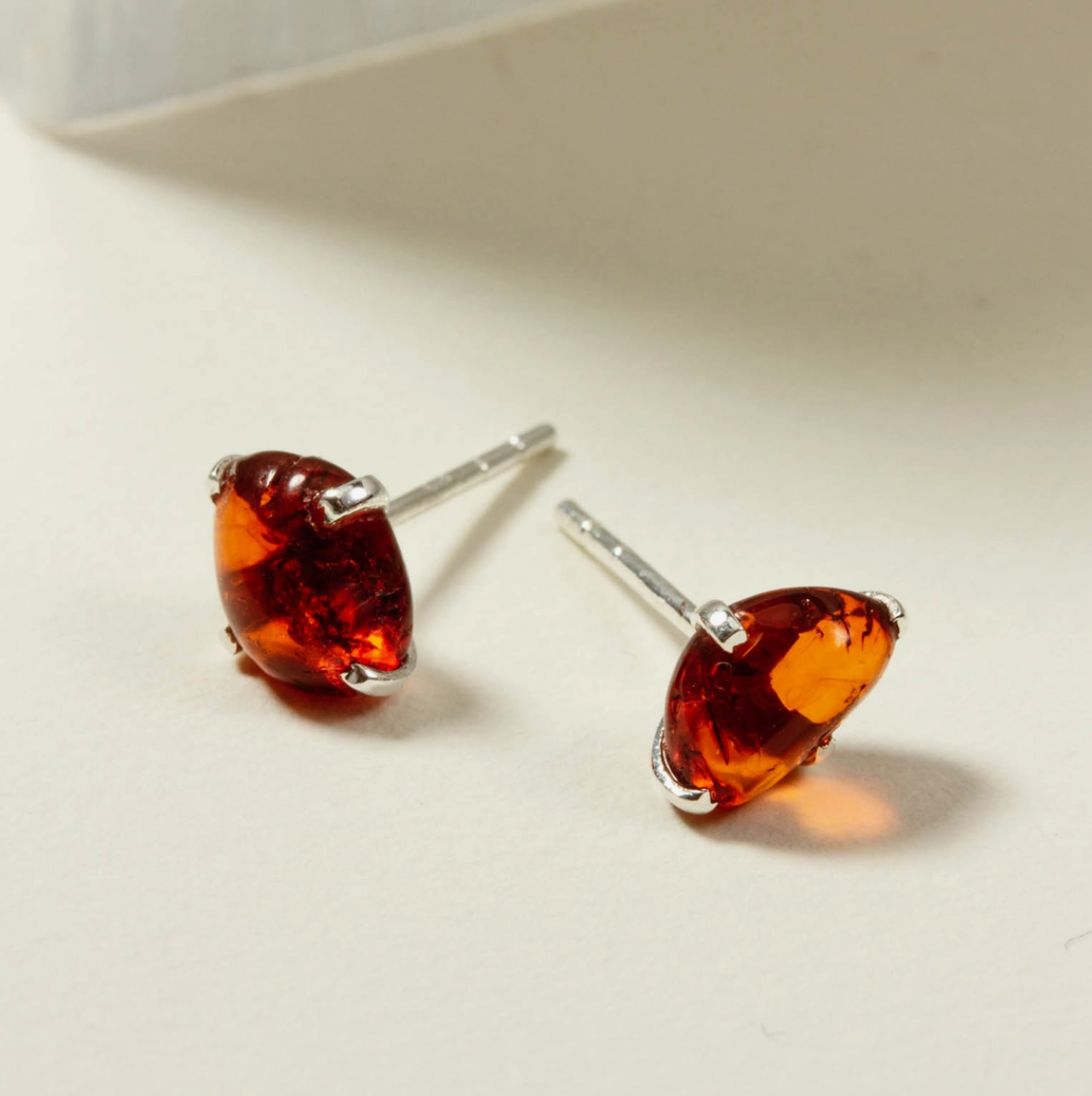 •CHERRY AMBER• silver prong set stud earrings