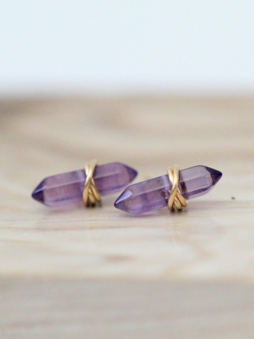 •CREST• amethyst + gold stud earrings