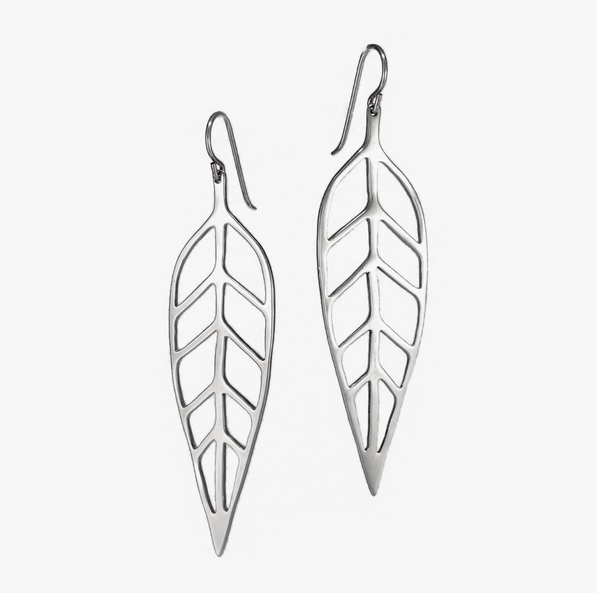 •MARA• silver dangle earrings