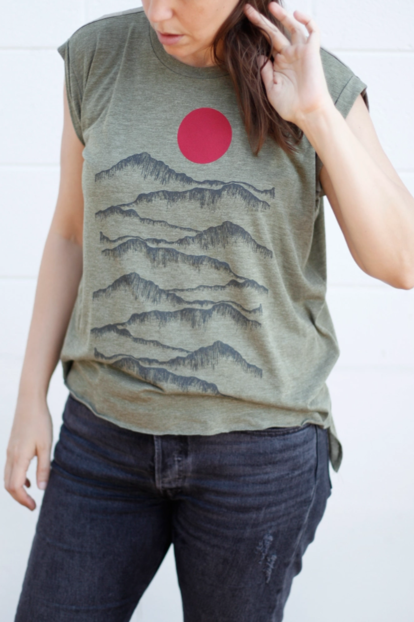 •PINK MOON• viscose blend muscle tee (USA)