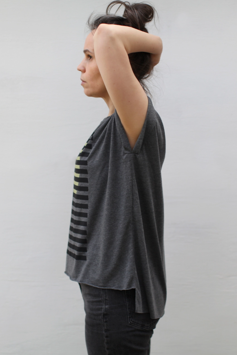 •RISING SUN• viscose blend muscle tee