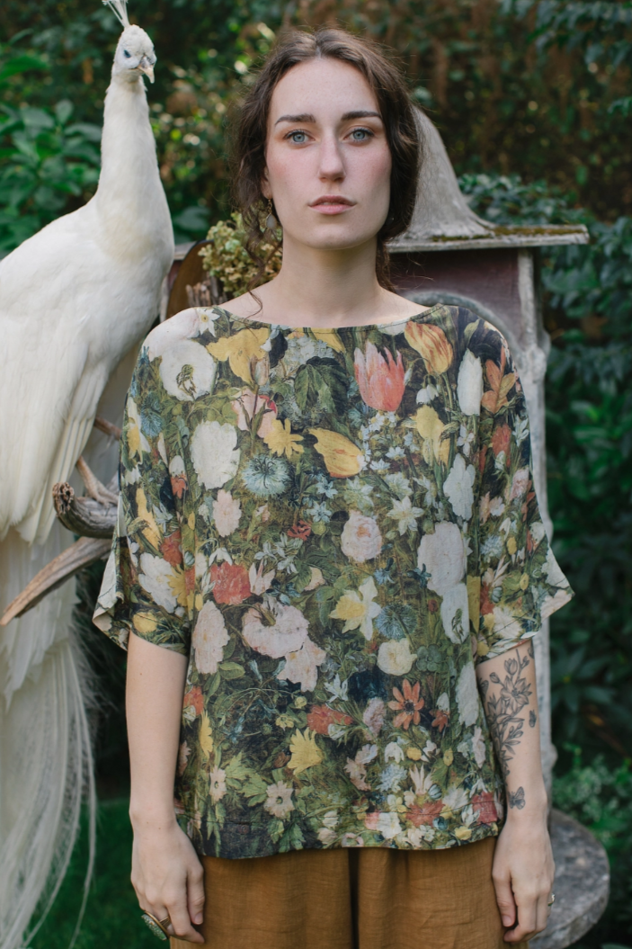 •I DREAM IN FLOWERS• bamboo tunic tee