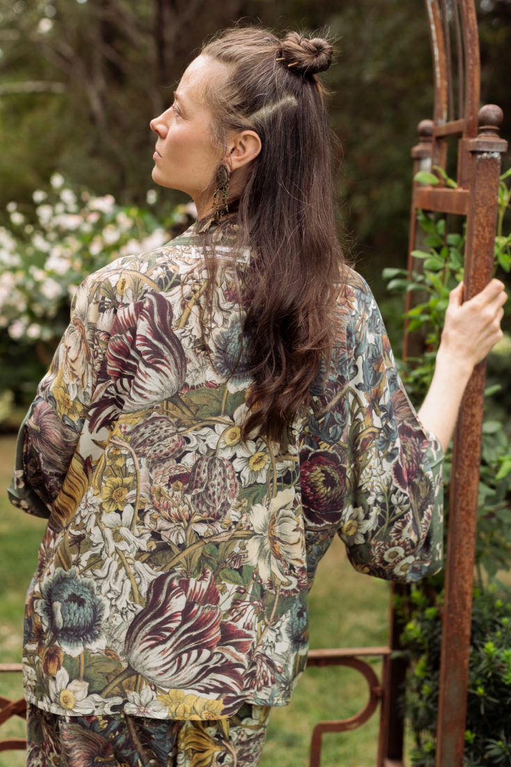 •LOVE GROWS WILD• cropped bamboo cardigan