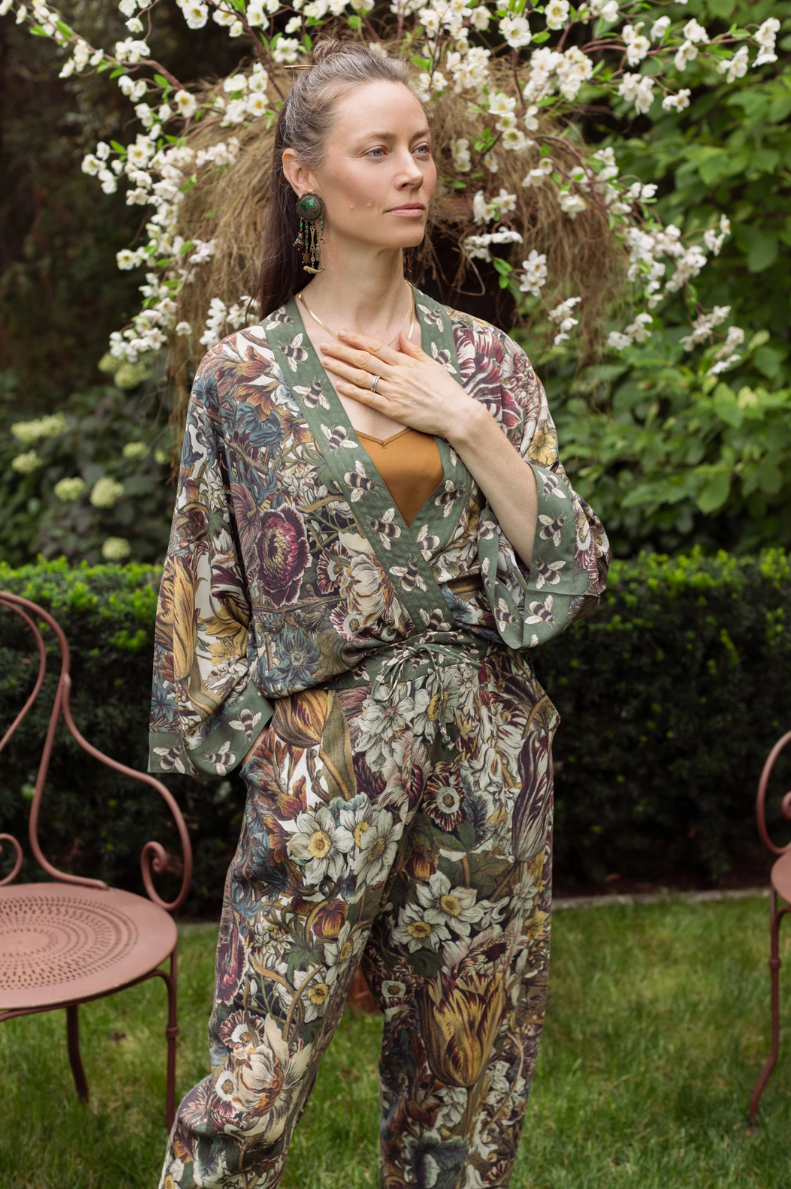 •LOVE GROWS WILD• cropped bamboo cardigan