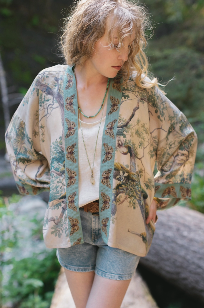 •EARTH & SKY• cropped bamboo cardigan