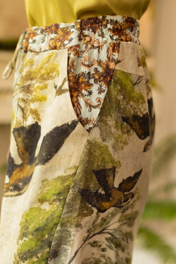 •THEATRE OF DREAMS - SWAN• linen/bamboo pants