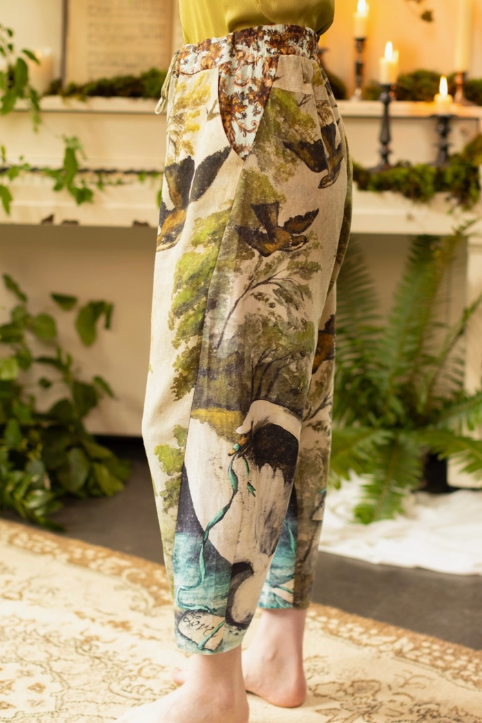 •THEATRE OF DREAMS - SWAN• linen/bamboo pants