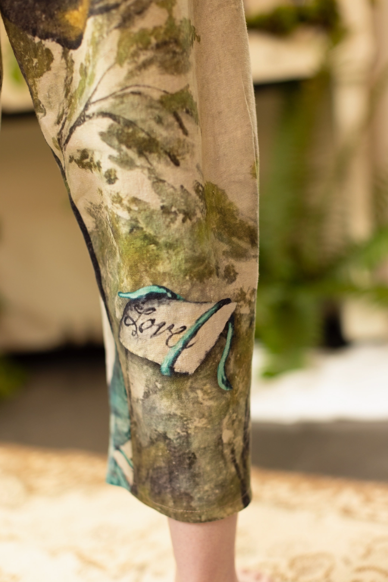 •THEATRE OF DREAMS - SWAN• linen/bamboo pants