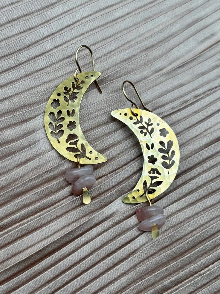 •MOON GARDEN• rose quartz + gold dangle earrings