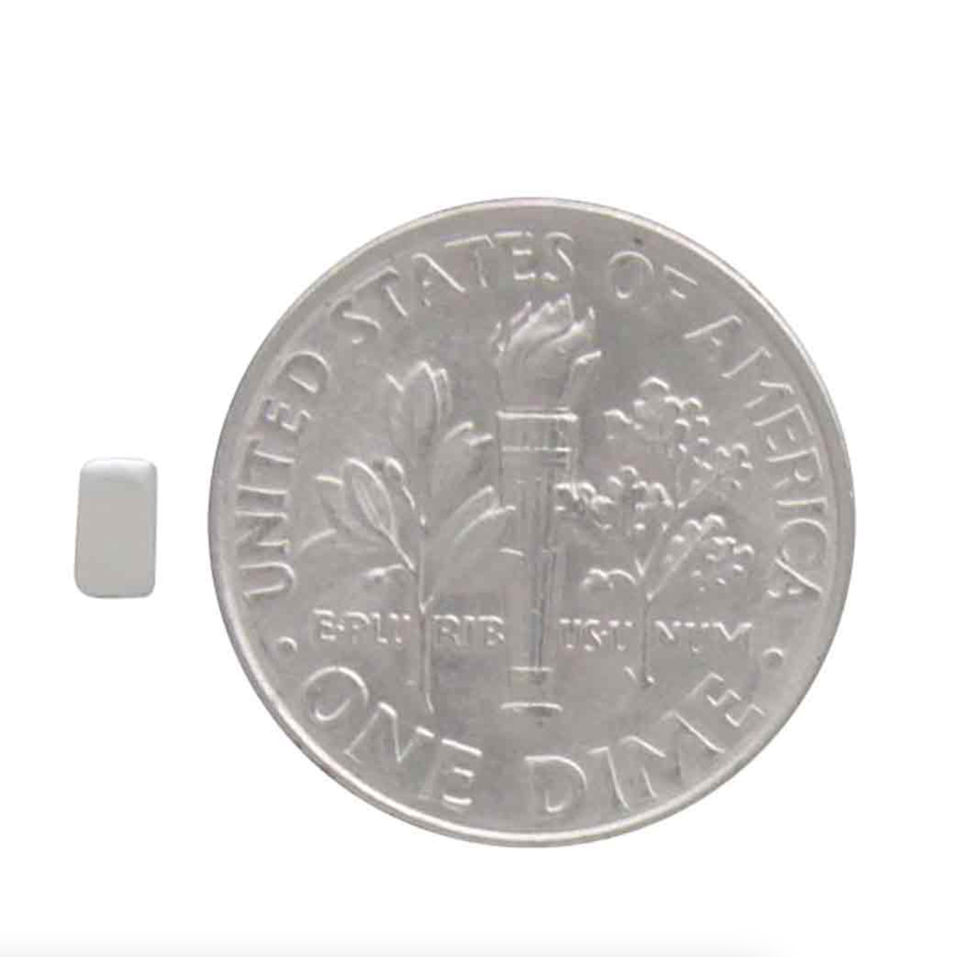 •TINY BAR• silver stud earrings
