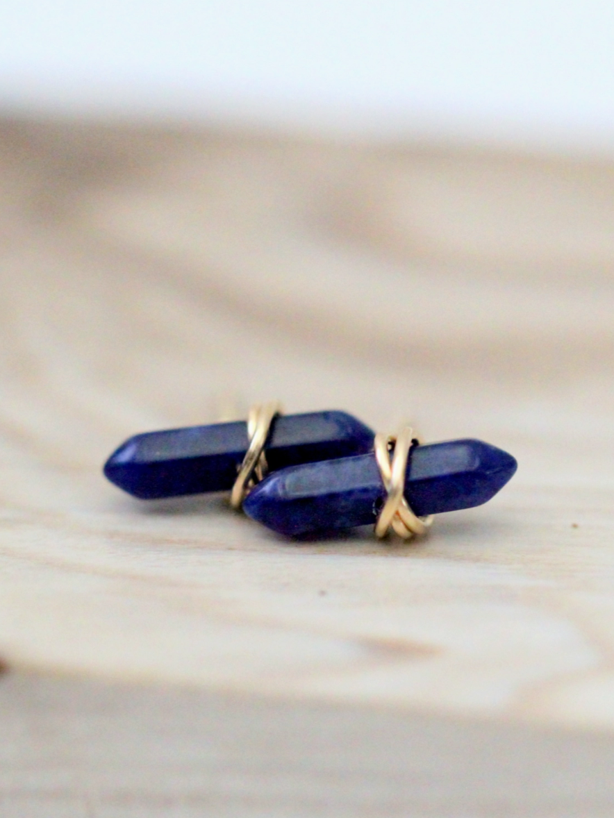 •CREST• sodalite + gold stud earrings