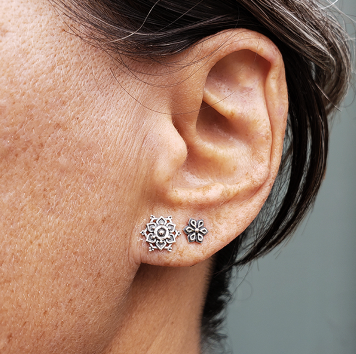 •LIL' MANDALA• silver stud earrings