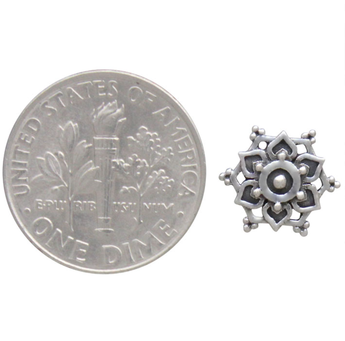 •LIL' MANDALA• silver stud earrings