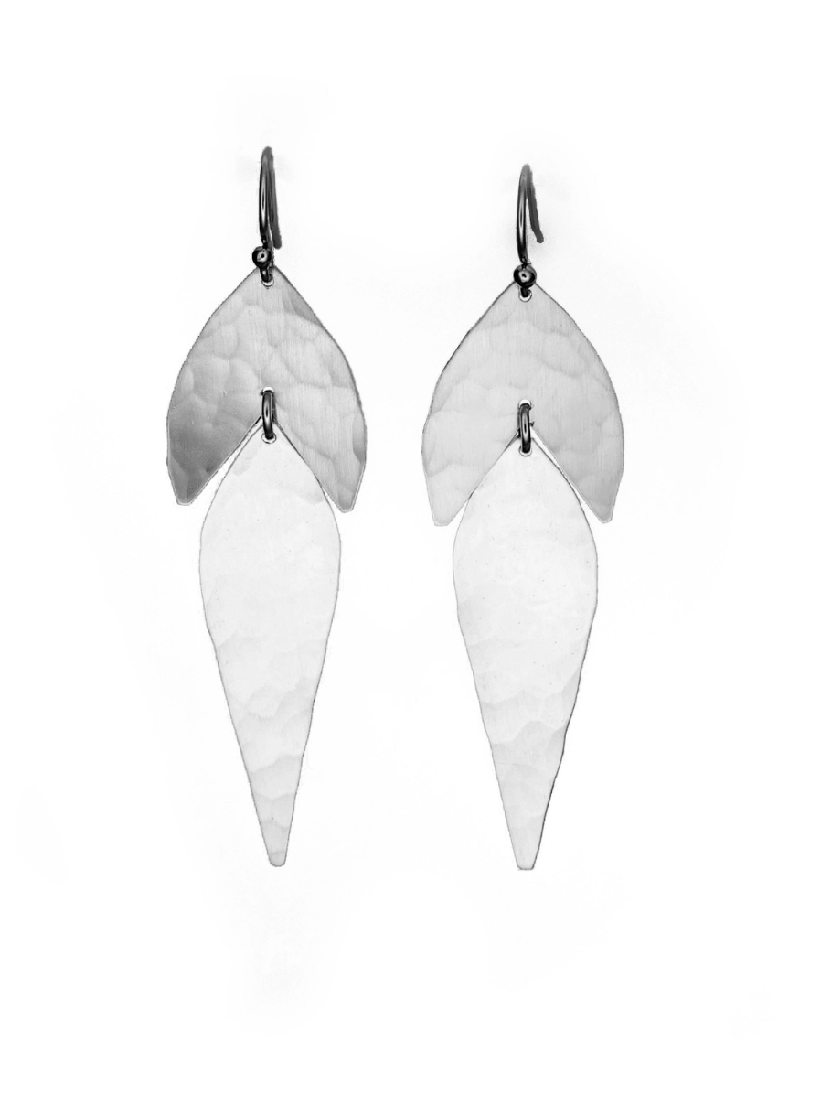 •SUNI• silver dangle earrings