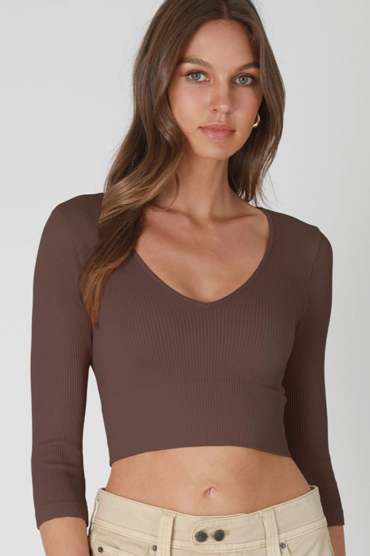 •DEEP-V 3/4 SLEEVE• cropped top (USA)