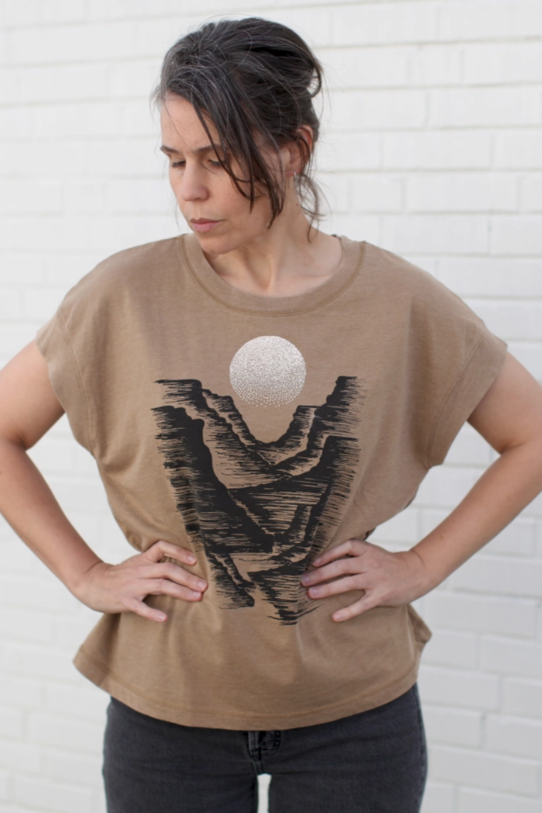 •CANYON• cotton blend boxy tee (USA)