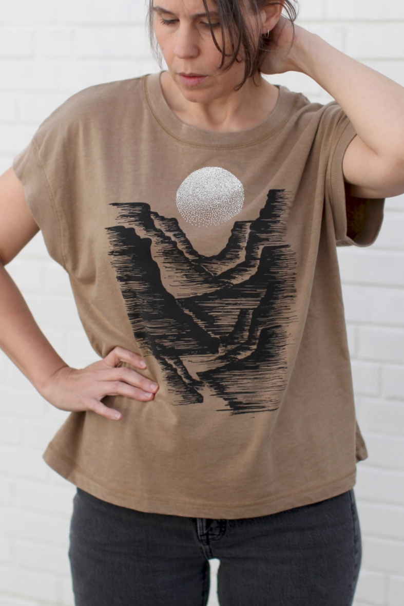 •CANYON• cotton blend boxy tee (USA)