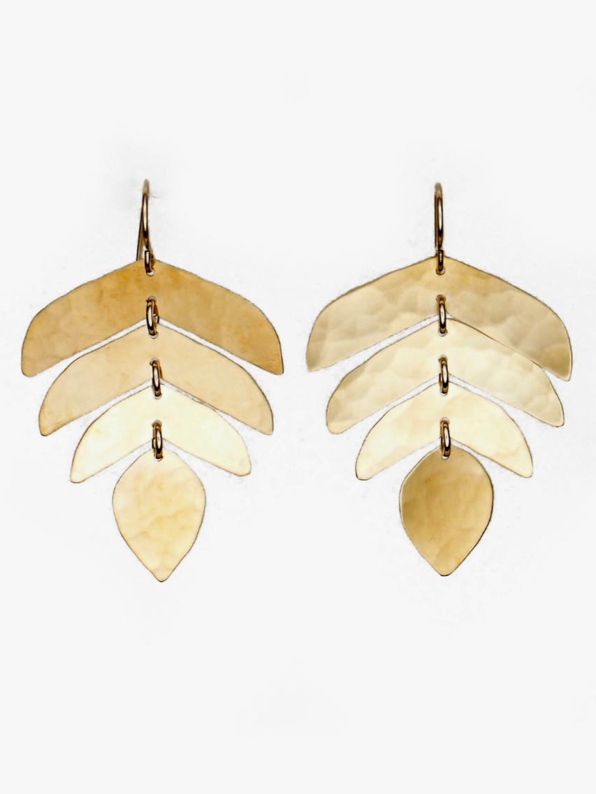 •LEAH• gold dangle earrings